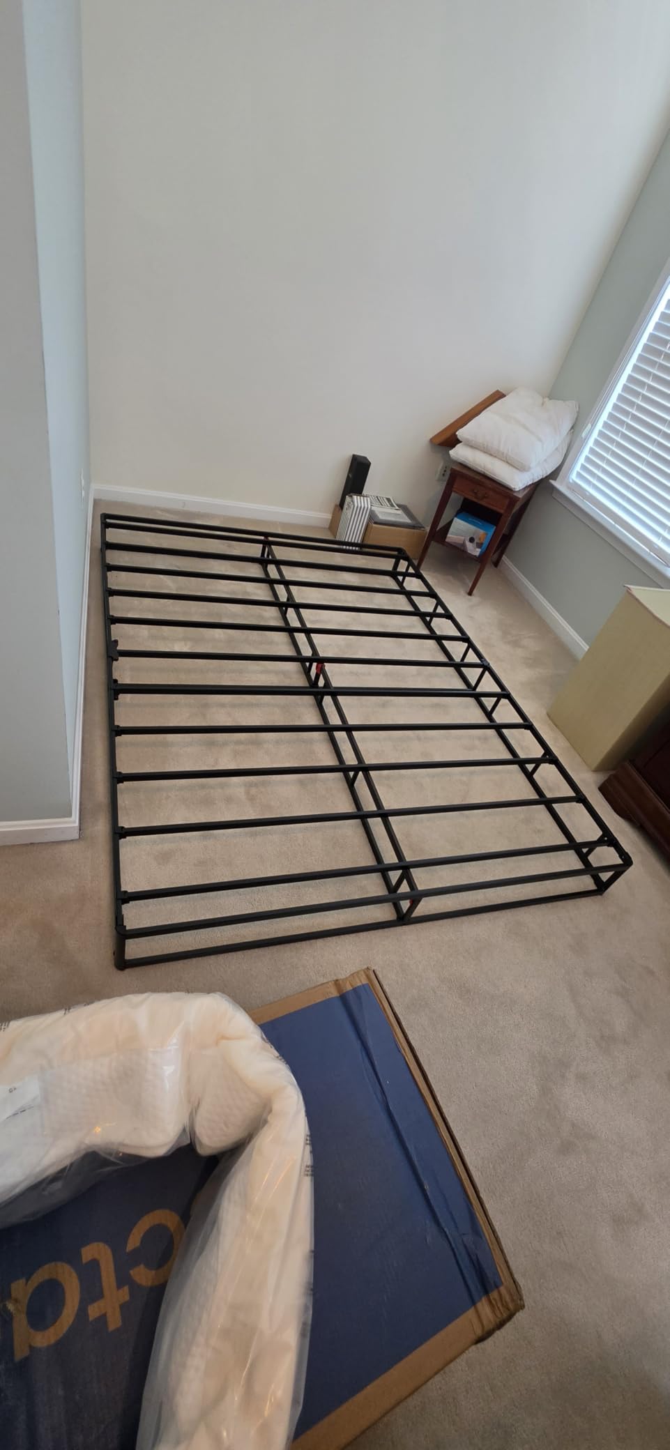 Amazon Basics Smart Box Spring Bed Base, 9-Inch Height Sturdy Mattress Foundation, Strong Metal Support, Tool-Free Easy Assembly, King, 79