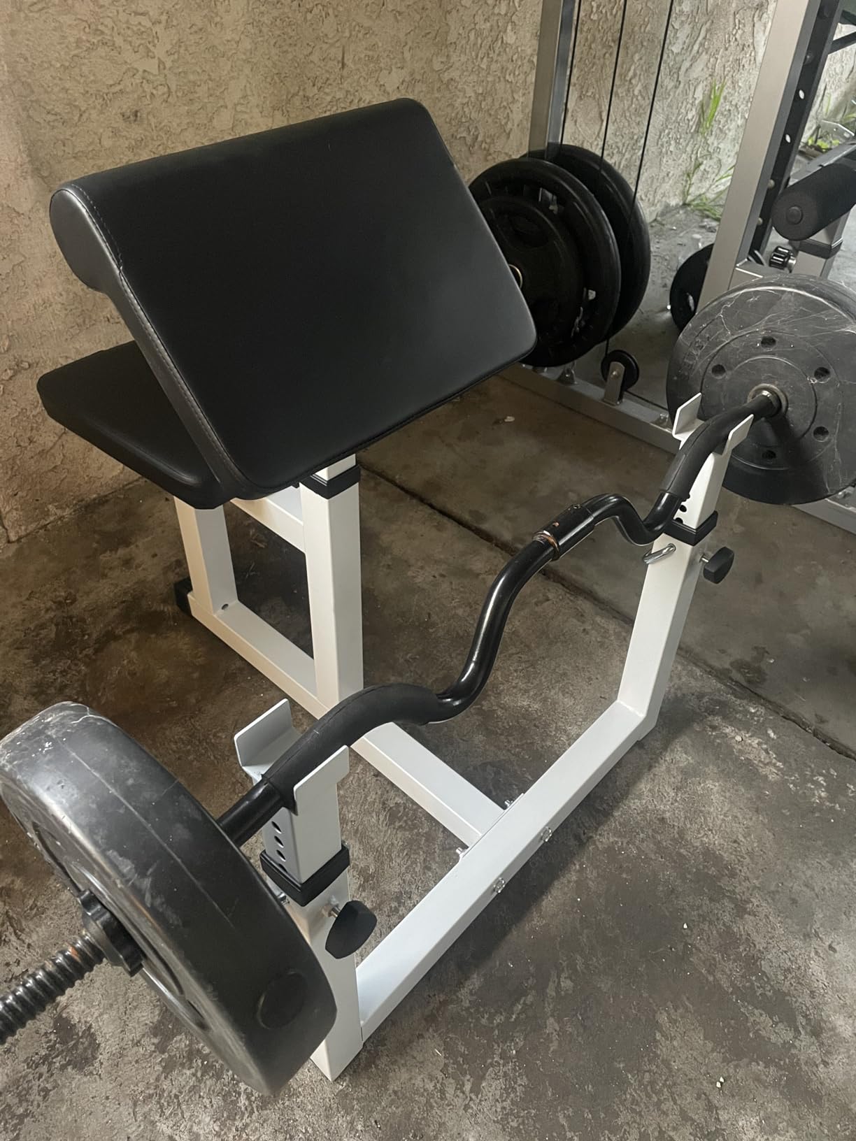 Adjustable Arm Preacher Curl Bench Bicep Strength Bench Seated Strengthen Training Isolated Barbell Dumbbell Biceps Station for Home Gym customer photo 1