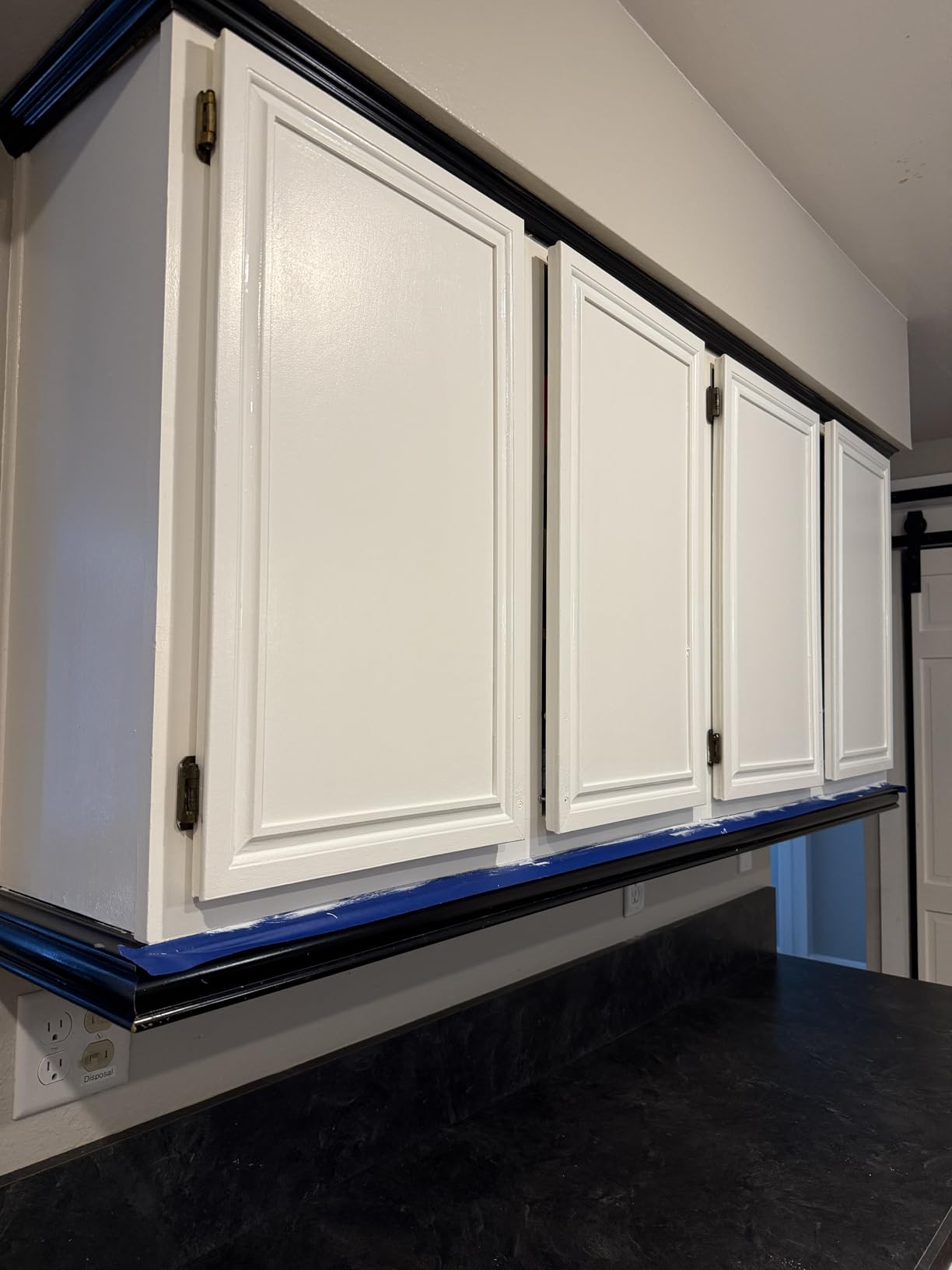 INSL-X Cabinet Coat - Urethane Acrylic Satin Sheen Enamel Cabinet Paint, White, 1 Gallon customer photo 1