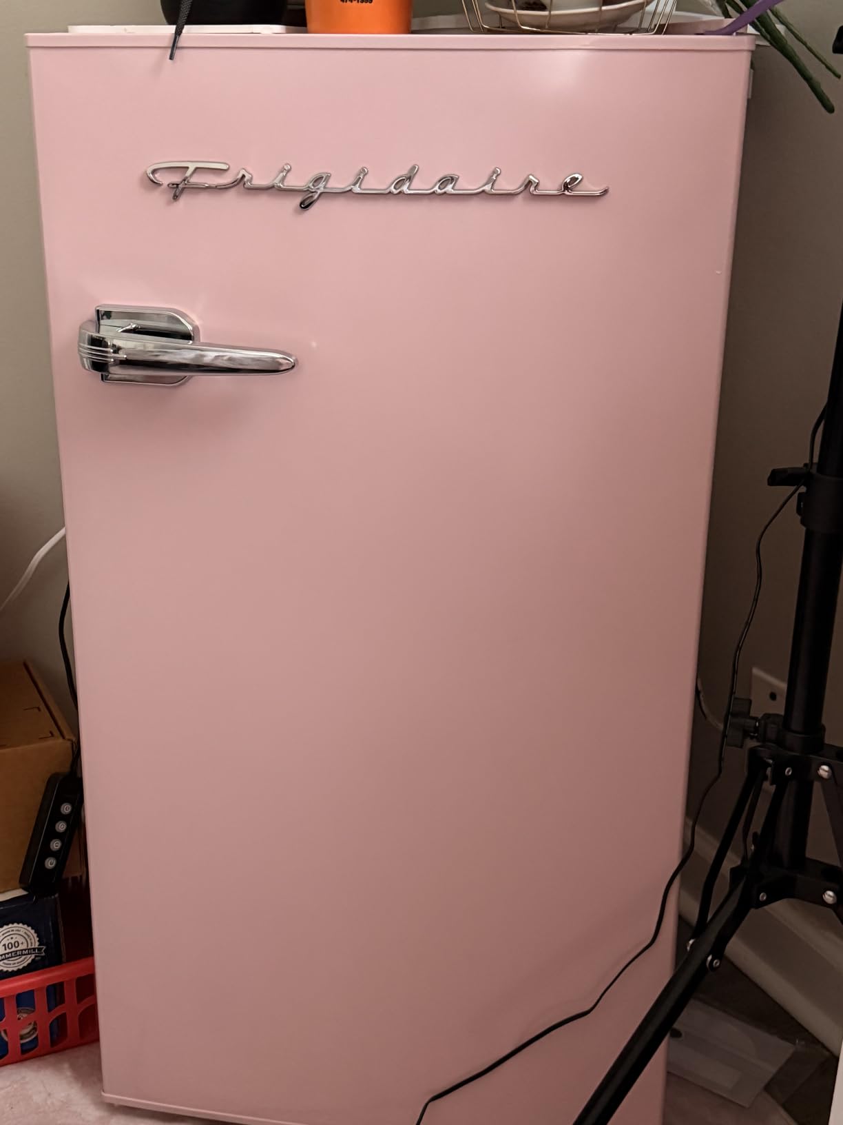 Frigidaire Retro Compact Fridge with Chiller, 3.2 cu ft Countertop Fridge with Built-In Bottle Opener, Compact Refrigerator for Office, Bedroom, Dorm Room or Cabin customer photo 2