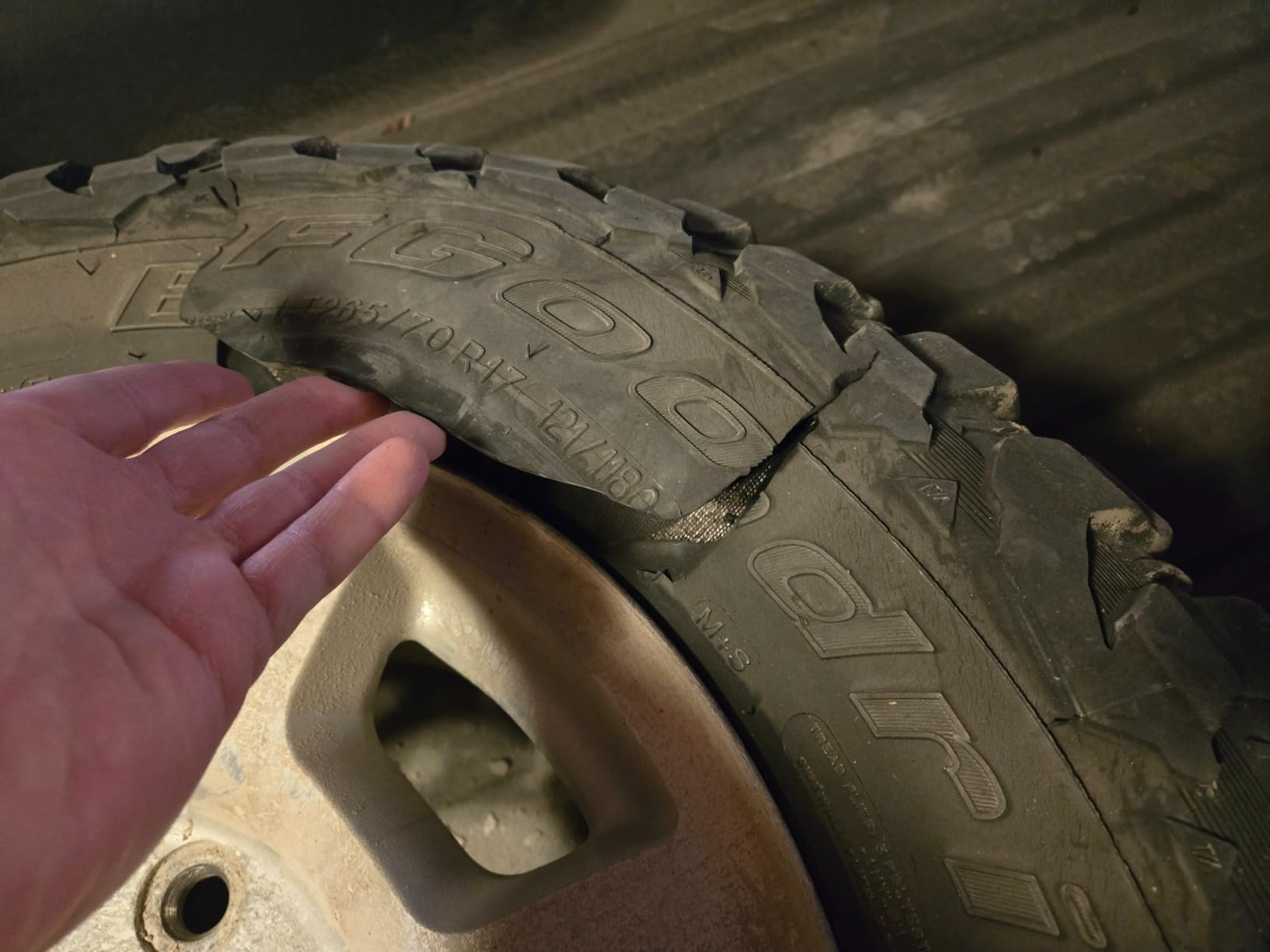 BFGoodrich Mud Terrain T/A KM3 Radial Car Tire for Light Trucks, SUVs, and Crossovers, LT295/70R17/E 121/118Q customer photo 2