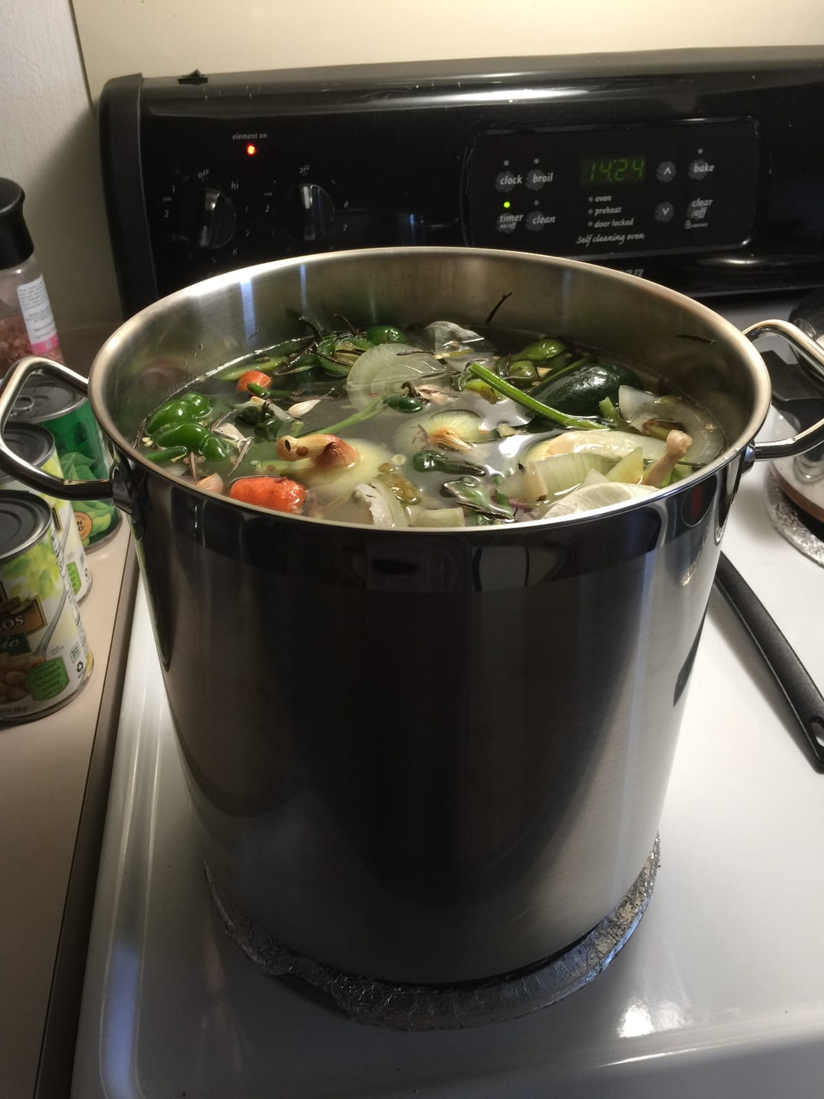 Cooks Standard Professional 11 Quart Stainless Steel Stock Pot with Lid customer photo 2