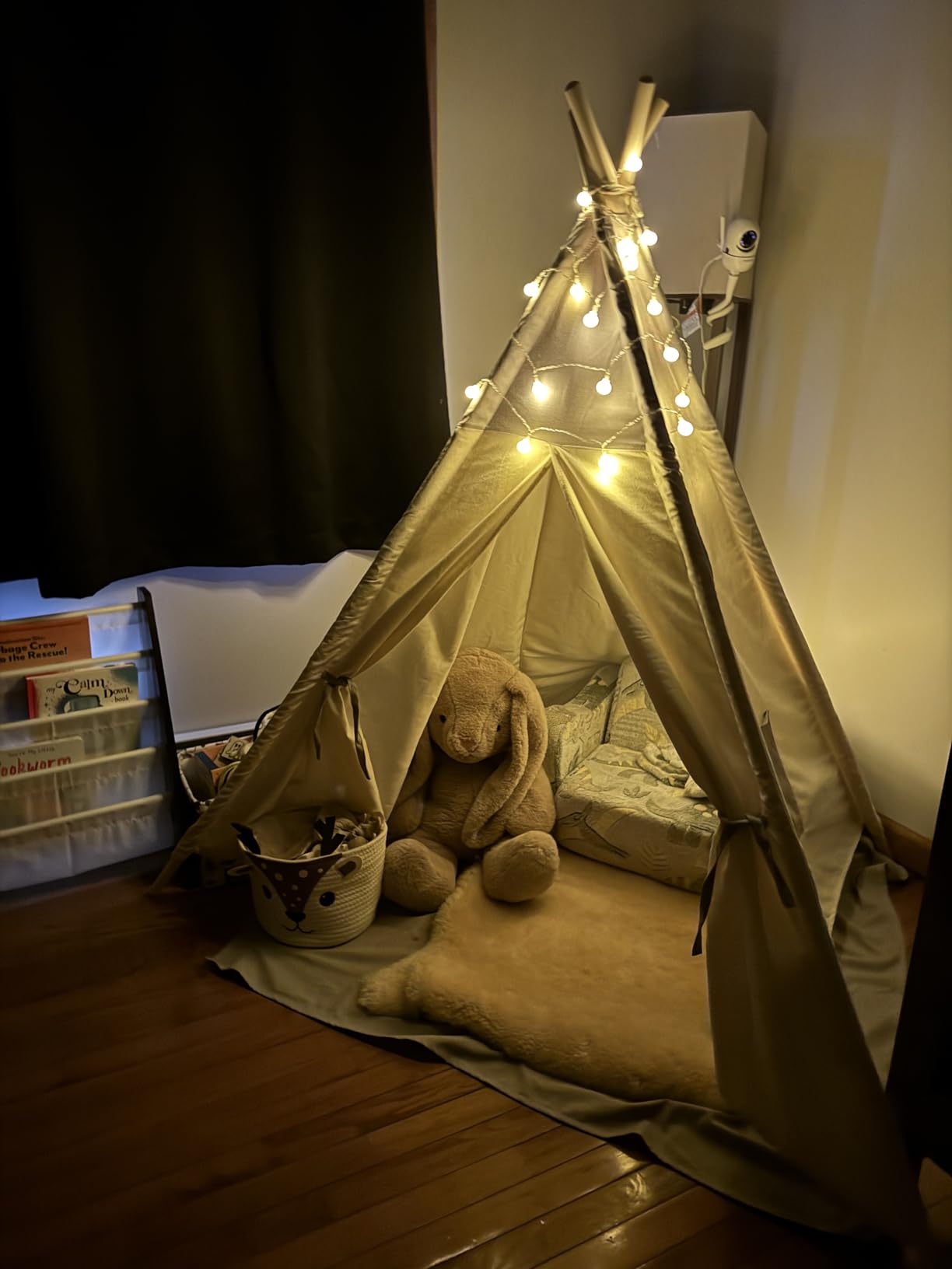 besrey Teepee Tent for Kids, Cotton Canvas Play Tent with Lights & Mat, Sturdy Toddler Tipi Tent Playhouse for Boys Girls, Foldable Indoor Outdoor Camping Reading Hideaway | 47.2