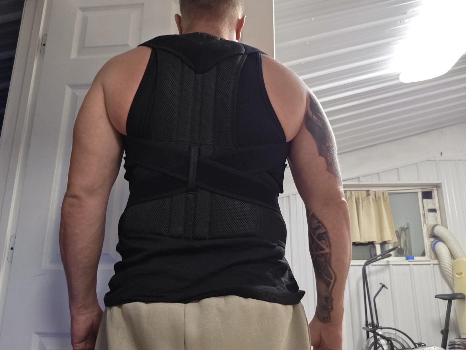 Fitsupport Back Brace Posture Corrector for Women and Men Back Lumbar Support Shoulder Posture Support for Improve Posture Provide and Back Pain Relief Large (Pack of 1) customer photo 1