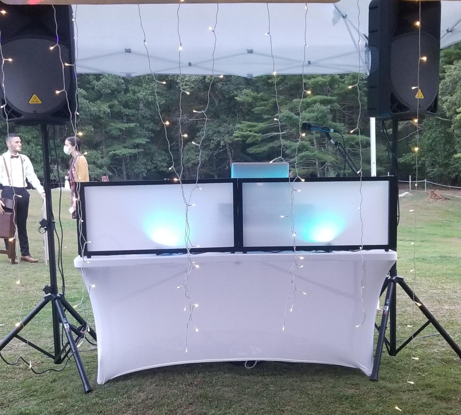 Pyle DJ Booth Foldable Cover Screen - Portable 5.6 ft Tabletop Event Facade Front Board Video Light Projector Display Scrim Panel - Folding Steel Frame Panel Stand, Stretchable Lycra Spandex PDJFAC02 customer photo 1