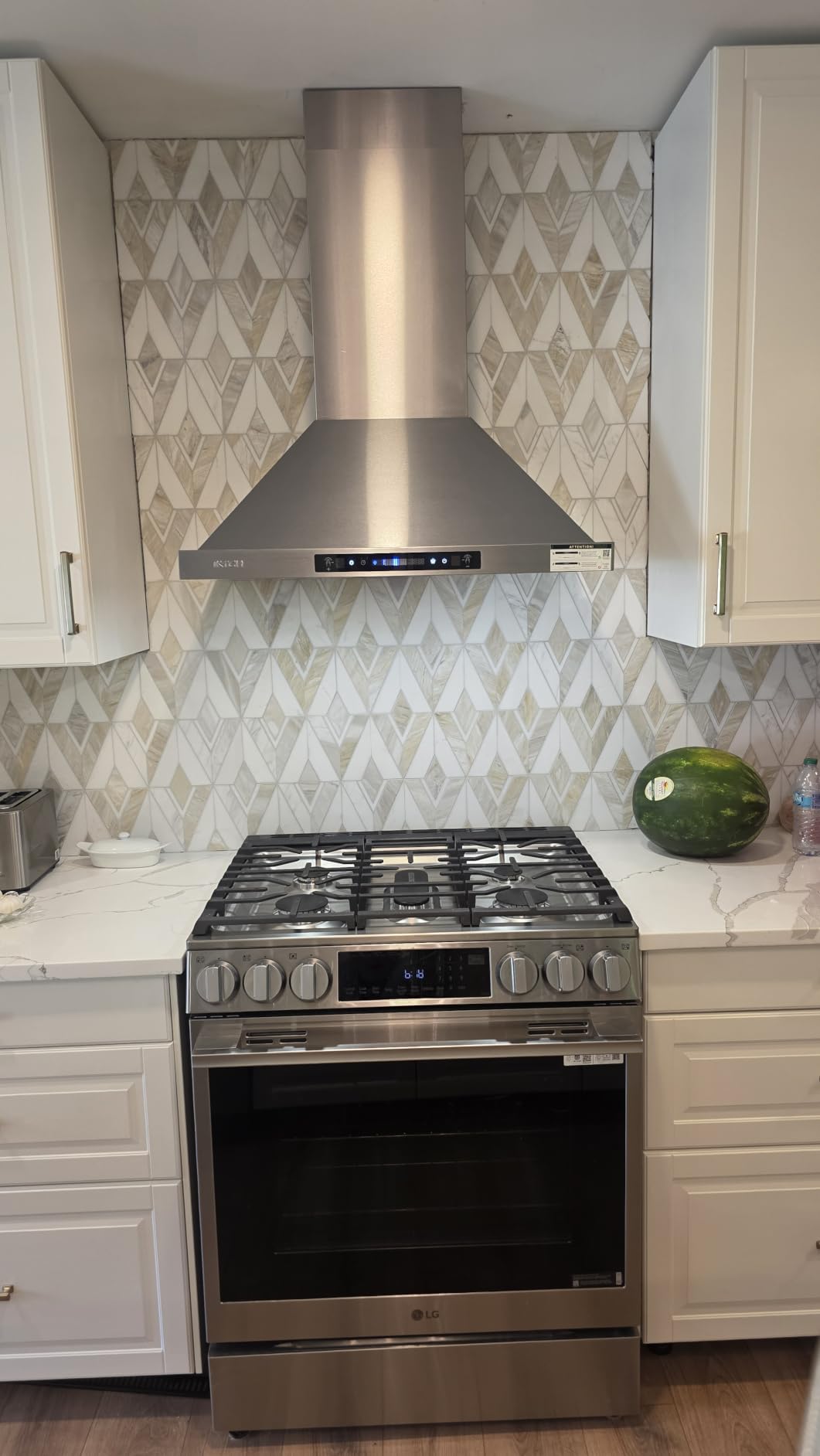 IKTCH 30-inch Wall Mount Range Hood 900 CFM Ducted/Ductless Convertible, Kitchen Chimney Vent Stainless Steel with Gesture Sensing & Touch Control Switch Panel, 2 Pcs Adjustable Lights(IKP02-30'') customer photo 2
