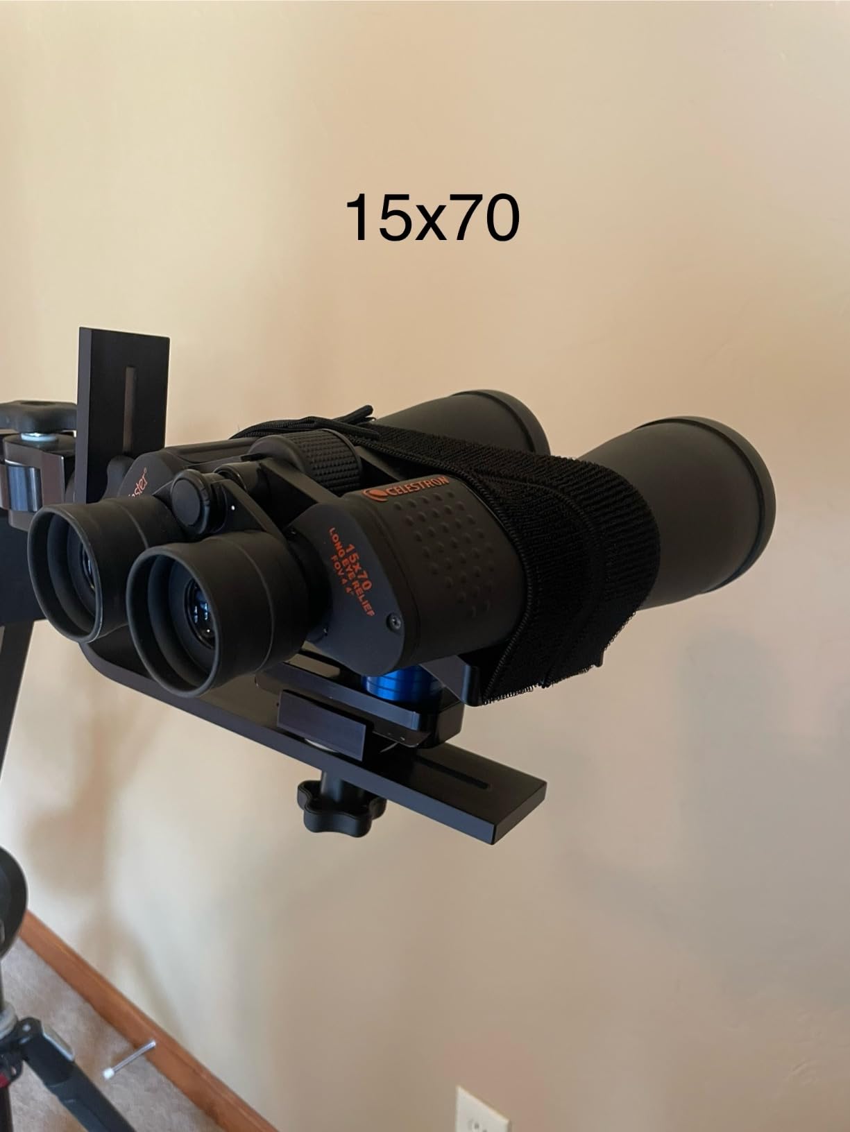 Gosky Universal Binocular Tripod Mount, Stabilite Adapter - 1/4-20 - New Rest Compatible with All Tripods customer photo 1