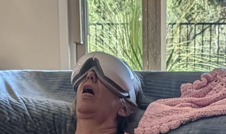 RENPHO Eyeris 1 Eye Massager with Heat, FSA Eligible HSA, Heated Eye Mask for Eye Strain, Dry Eyes & Head Tension, Relaxing Birthday Gifts for Women and Men customer photo 1