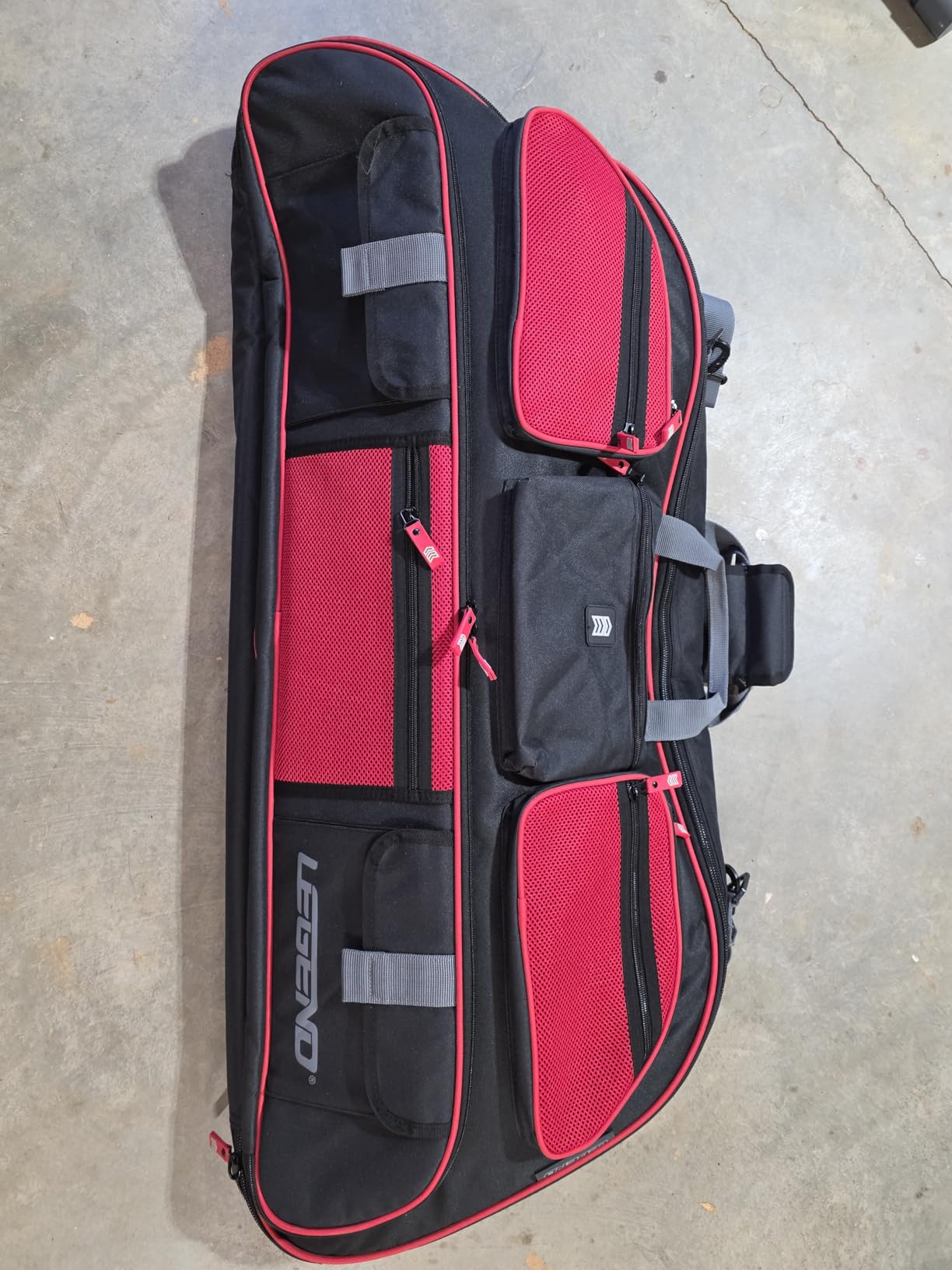 LEGEND Apollo Soft Bow Case - Compound Bow Case with Multiple Storage & Foam Padding, 40