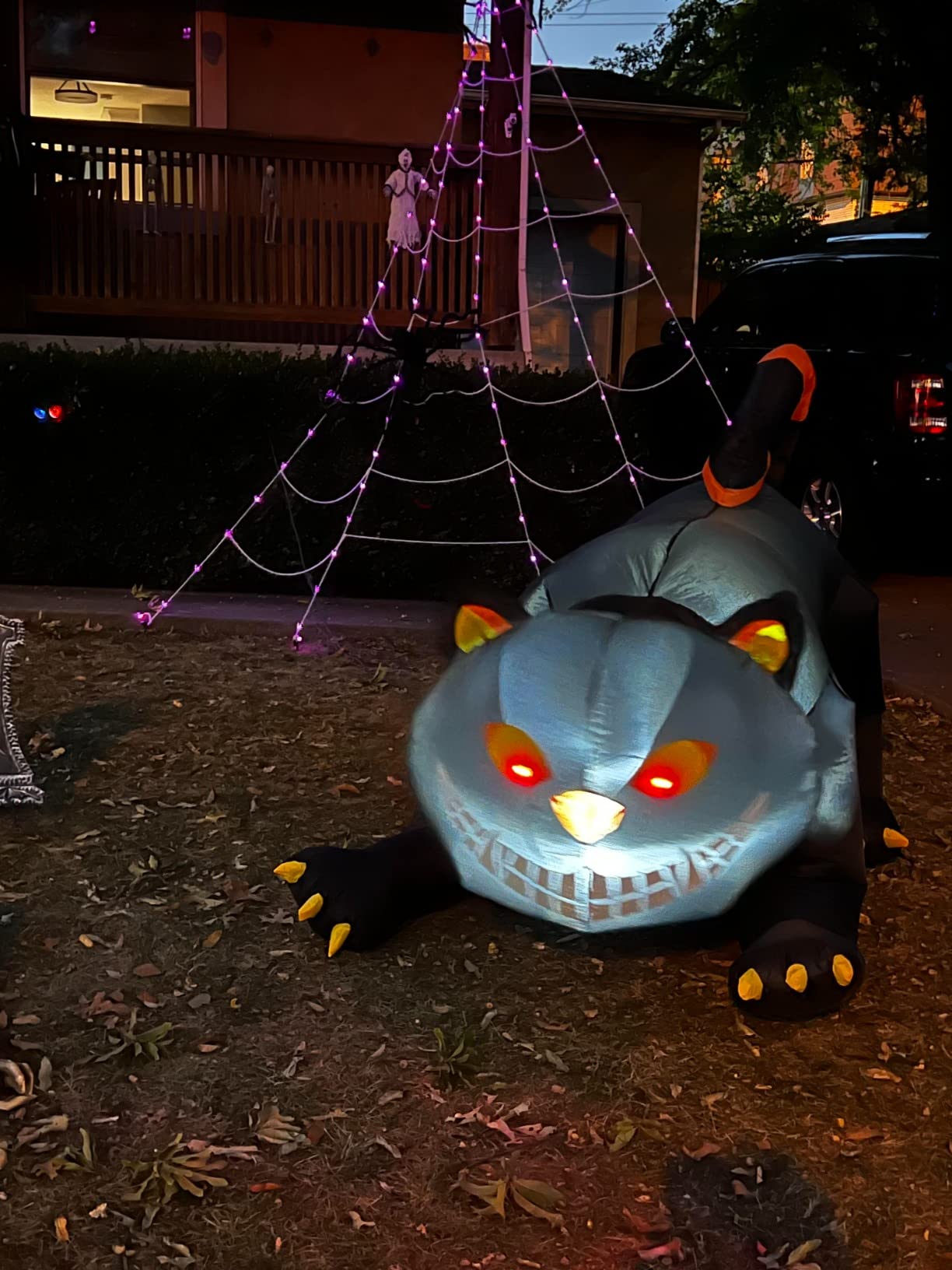 GOOSH 6 FT Halloween Inflatables Outdoor Black Cat with Shakable Head, Blow Up Yard Decoration with LED Lights Built-in for Holiday/Party/Yard/Garden customer photo 1