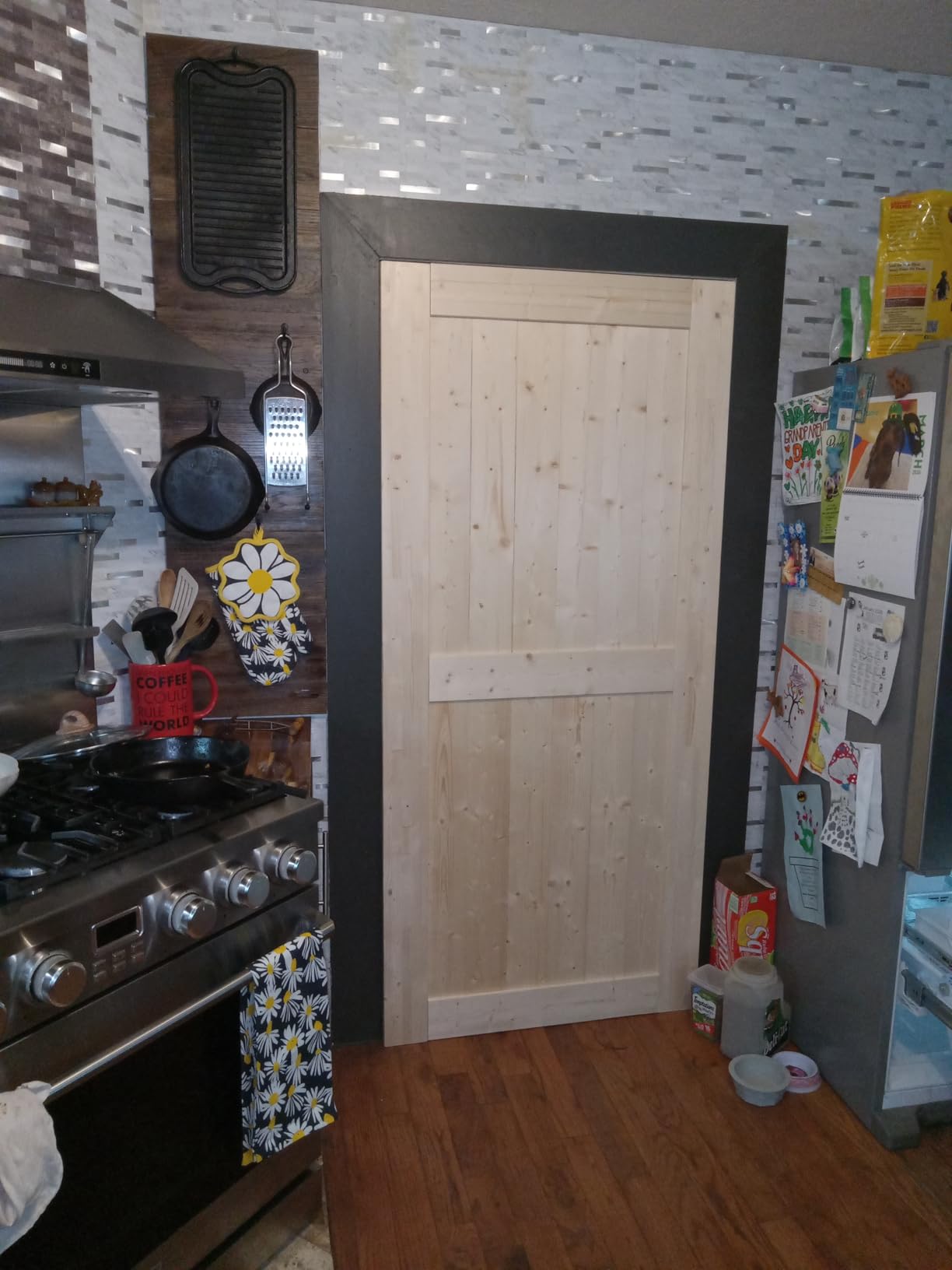 SmartStandard 36in x 80in Sliding Barn Wood Door, Natural, Fit 6-6.6FT Rail | Pre-Drilled Ready to Assemble, DIY Unfinished Solid Spruce Wood Panelled Slab, Interior Single Door Only, K-Frame customer photo 2