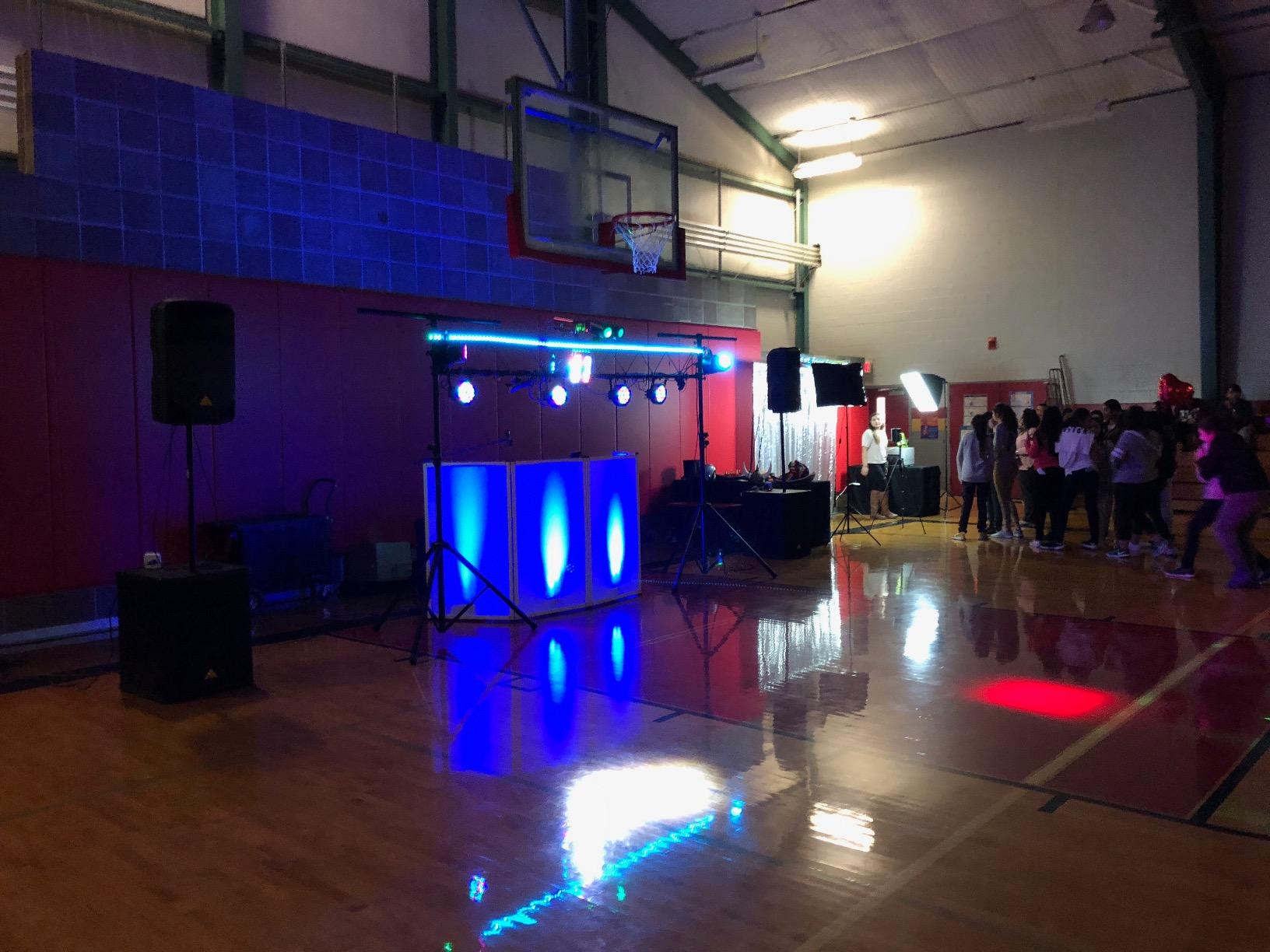Betopper 8x3W Spider Moving Head DJ Light, RGBW Stage Disco Light-2 Packs | 8x3W RGBW LEDs, DMX512/Auto/Sound/Master-Slave, Mini Moving Head Light For Party, Club, Wedding Event, Festival, Disco customer photo 2