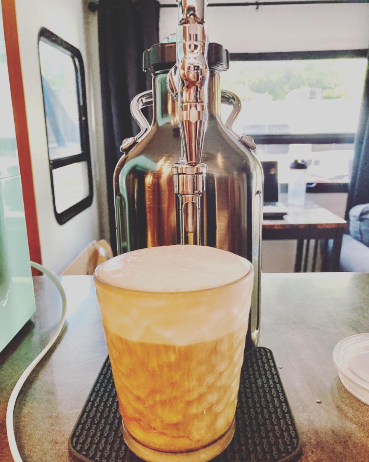 GrowlerWerks uKeg Nitro Cold Brew Coffee Maker, 50 oz, Black Chrome customer photo 2