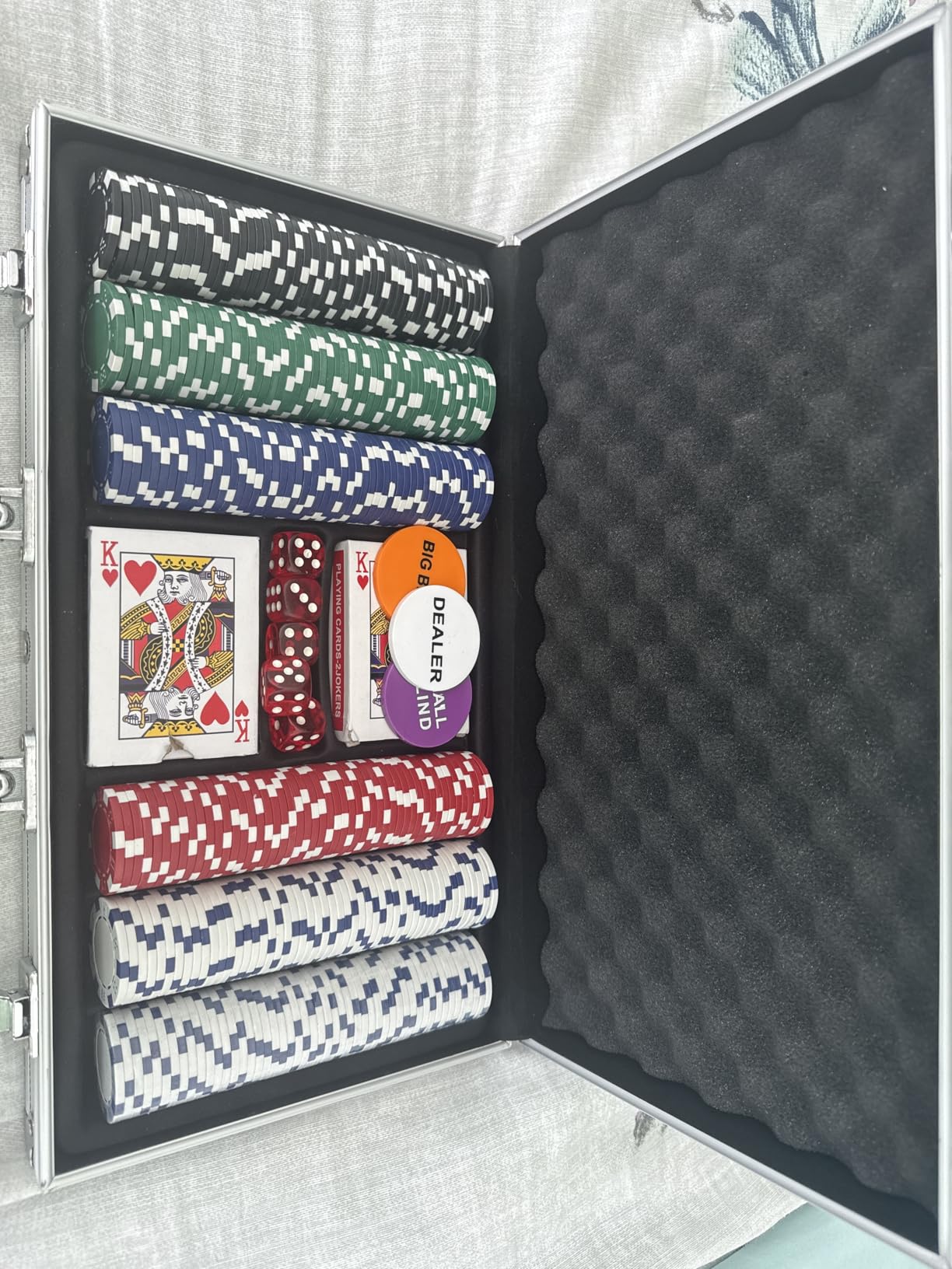 Poker Chip Set - 300PCS Poker Chips with Aluminum Case, 11.5 Gram Chips for Texas Holden Blackjack customer photo 2