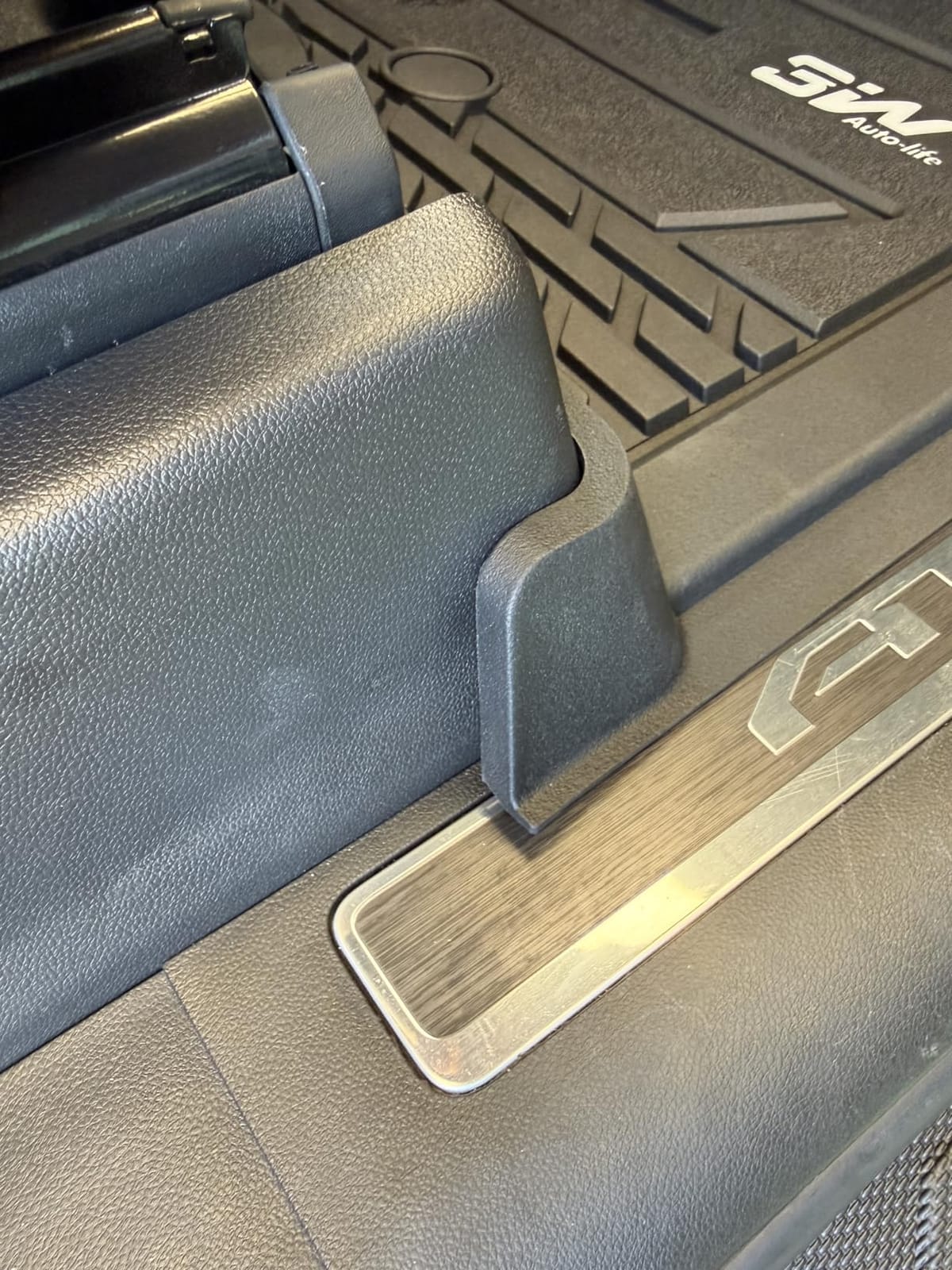 3W Floor Mats Fit for 2019-2026 Chevy Silverado/GMC Sierra 1500 | 2020-2026 GMC Sierra 2500 HD/3500HD Crew Cab TPE All Weather Custom Fit, with Factory Carpeted Storage customer photo 1