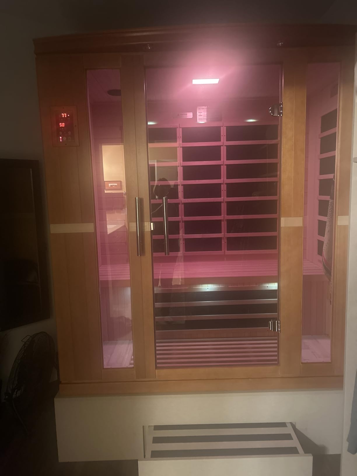 Bergamo 4-Person Low EMF FAR Infrared Sauna customer photo 1
