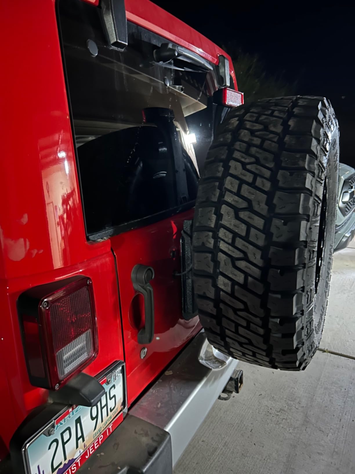 Tyger Auto TG-TR8J84078 Oversize Tire Carrier Kit Compatible with 2007-2018 Jeep Wrangler JK (Not for JL) | Textured Black Fits up to 37inch Spare Tire customer photo 1