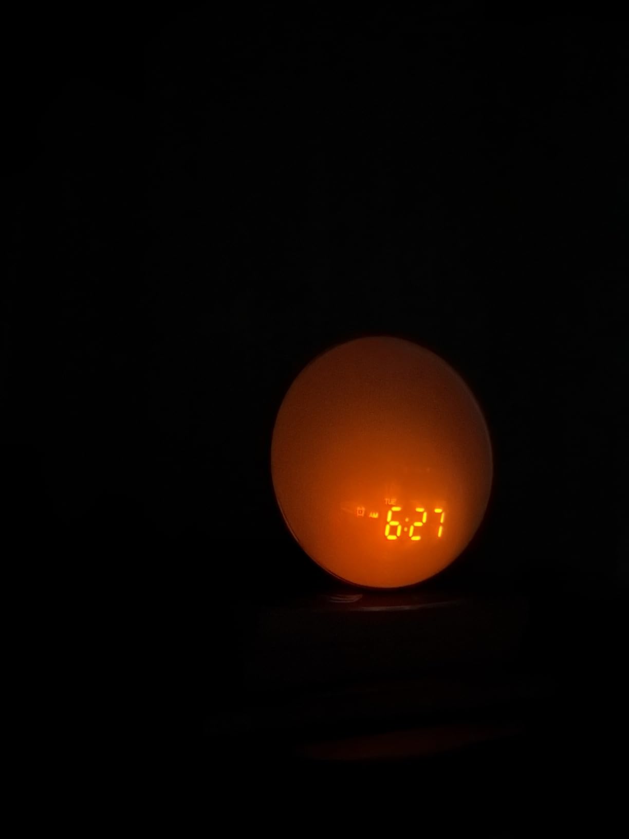JALL Full-Screen Wake Up Light Sunrise Alarm Clocks for Bedrooms, White Noise Machine for Heavy Sleepers, 25 Natural Sounds, Dual Alarms, FM Radio, 17 Dimmable Colors, Bluetooth Speaker customer photo 2