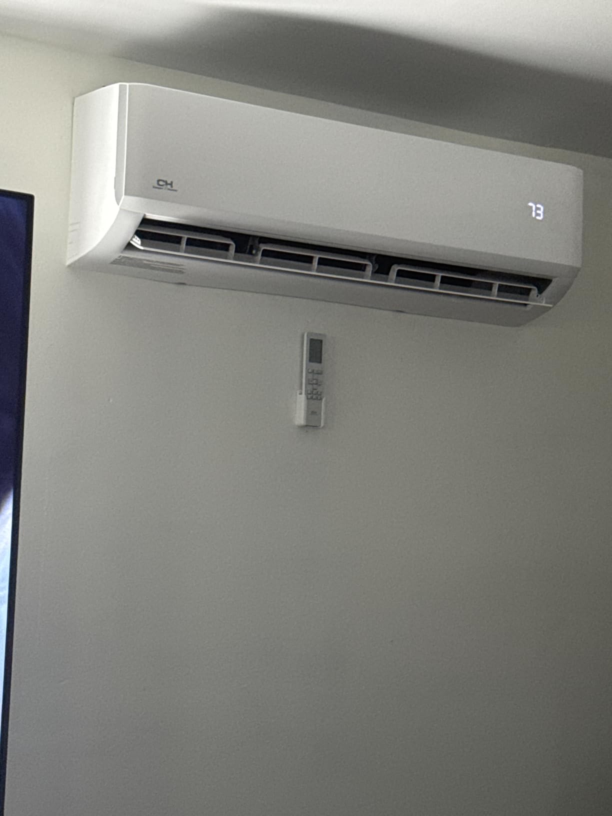 Cooper & Hunter 24,000 BTU 230V Wall Mount Mini Split AC, 18.7 SEER2 | Smart Control Included, 16FT Installation Kit, Inverter, Pre-Charged, Heat Pump, 2 Ton, Cooling & Heating, Ductless customer photo 1