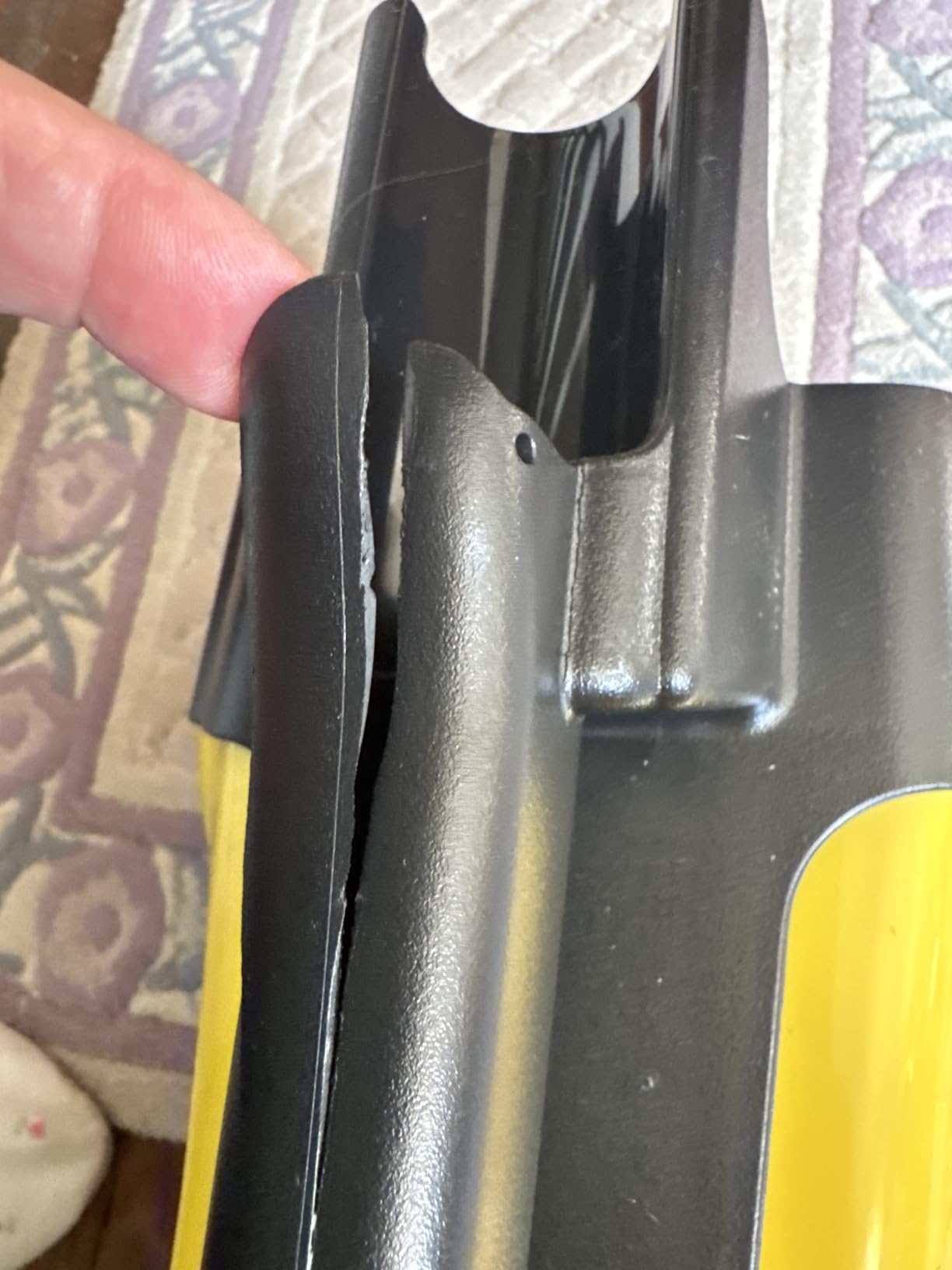 Eureka 3670M Canister Cleaner, Lightweight Powerful Vacuum for Carpets and Hard Floors, w/ 5bags, Yellow customer photo 1
