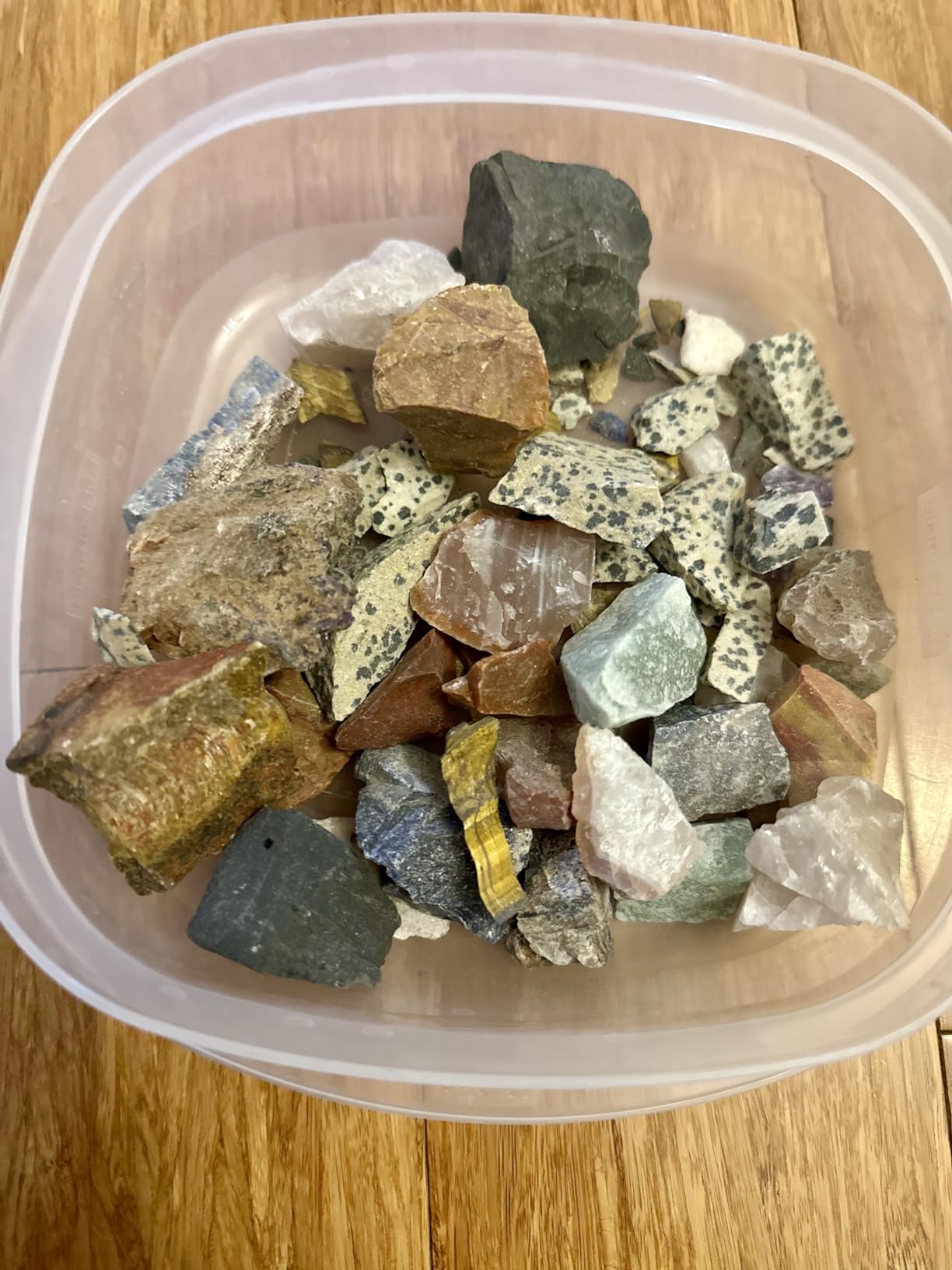 NATIONAL GEOGRAPHIC Professional Rock Tumbler Kit - Complete Rock Tumbler for Adults & Kids with Durable 2 Lb. Barrel, Rocks, Grit, and Patented GemFoam Finishing Foam Polish, Rock Polisher customer photo 2
