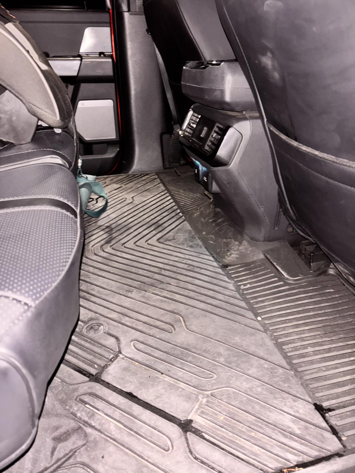 LASFIT Floor Mats for Ford F-150 2015-2026 SuperCrew, w/o Fold Flat Storage | F150 Lightning 2022-2025 SuperCrew Carpet Floor, All Weather TPE Protector Easy Clean Anti-Slip Truck Floor Liners customer photo 2