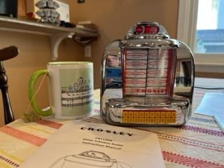 Crosley CR1120A-SI Diner Jukebox Radio, Silver customer photo 1