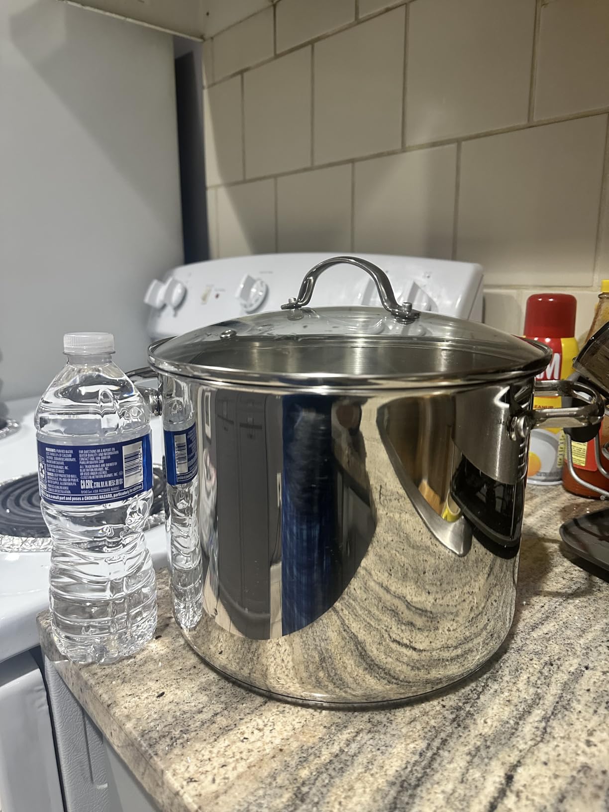 Amazon Basics Stainless Steel Induction Compatible Stock Pot with Glass Lid, Oven Safe, Dishwasher Safe, Sturdy, 8 Quart, Silver customer photo 2
