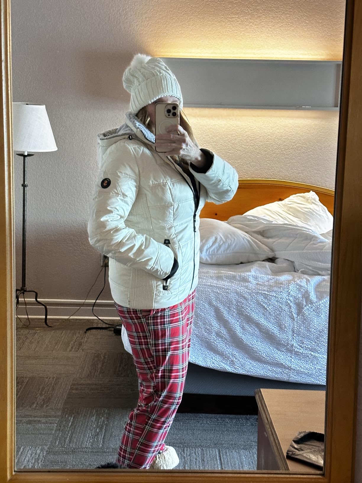 Women Down Puffer Jacket Warm Hooded Winter Down Puffer Coat with Faux-Fur Hood & Collar customer photo 2