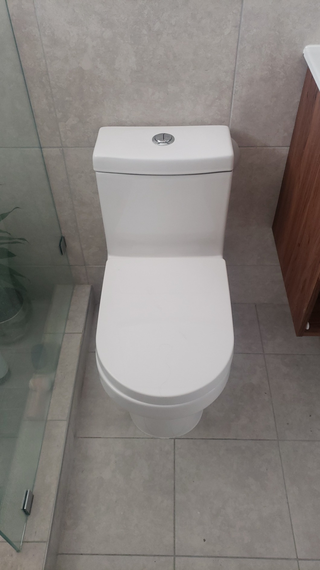 HOROW HT1000 Dual Flush One Piece Toilet, Modern Small Toilet with Soft Closing Seat, Quick Release & 12'' Rough-in, Compact & Round for Small Bathroom, Standard White Finish Toilet Bowl customer photo 2