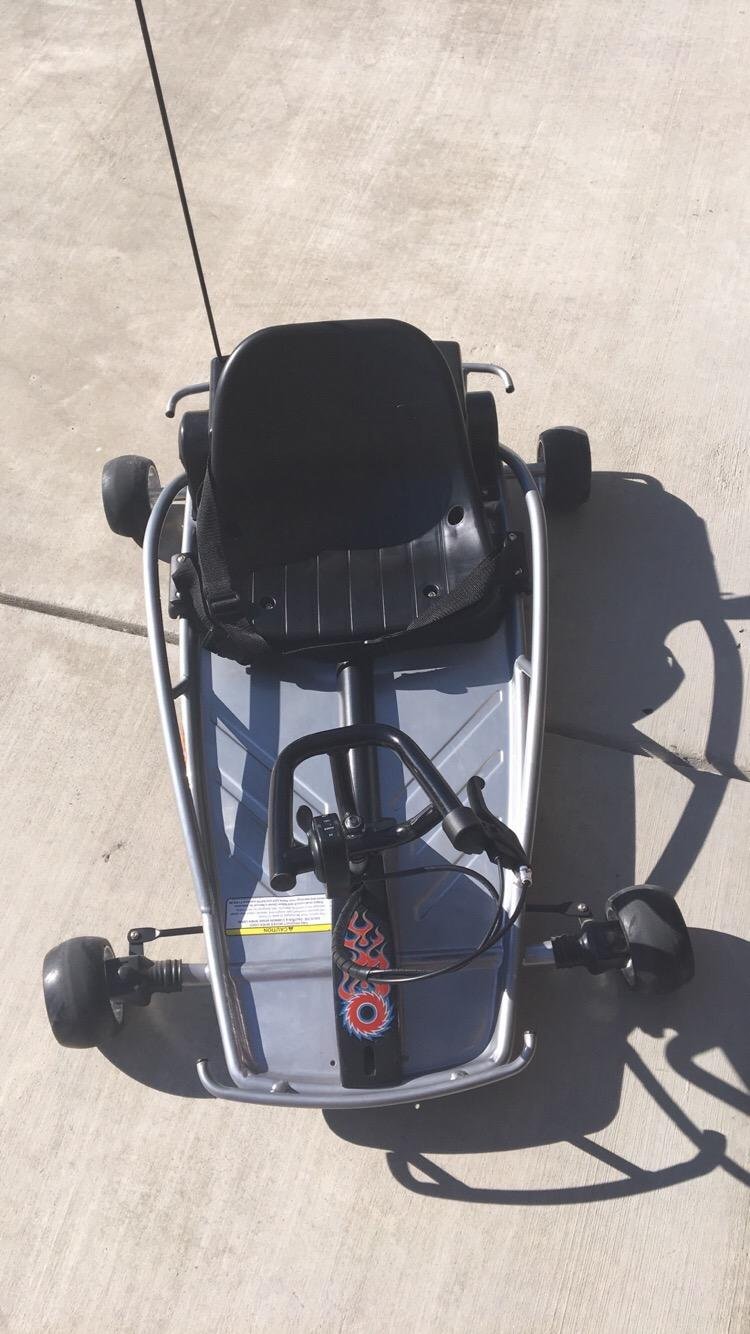 Razor Ground Force One - Electric Go-Kart for Ages 8+, Up to 12 MPH, Up to 40 Minutes of Continuous Use, Variable Speed Throttle, 24V Rechargeable Battery customer photo 2