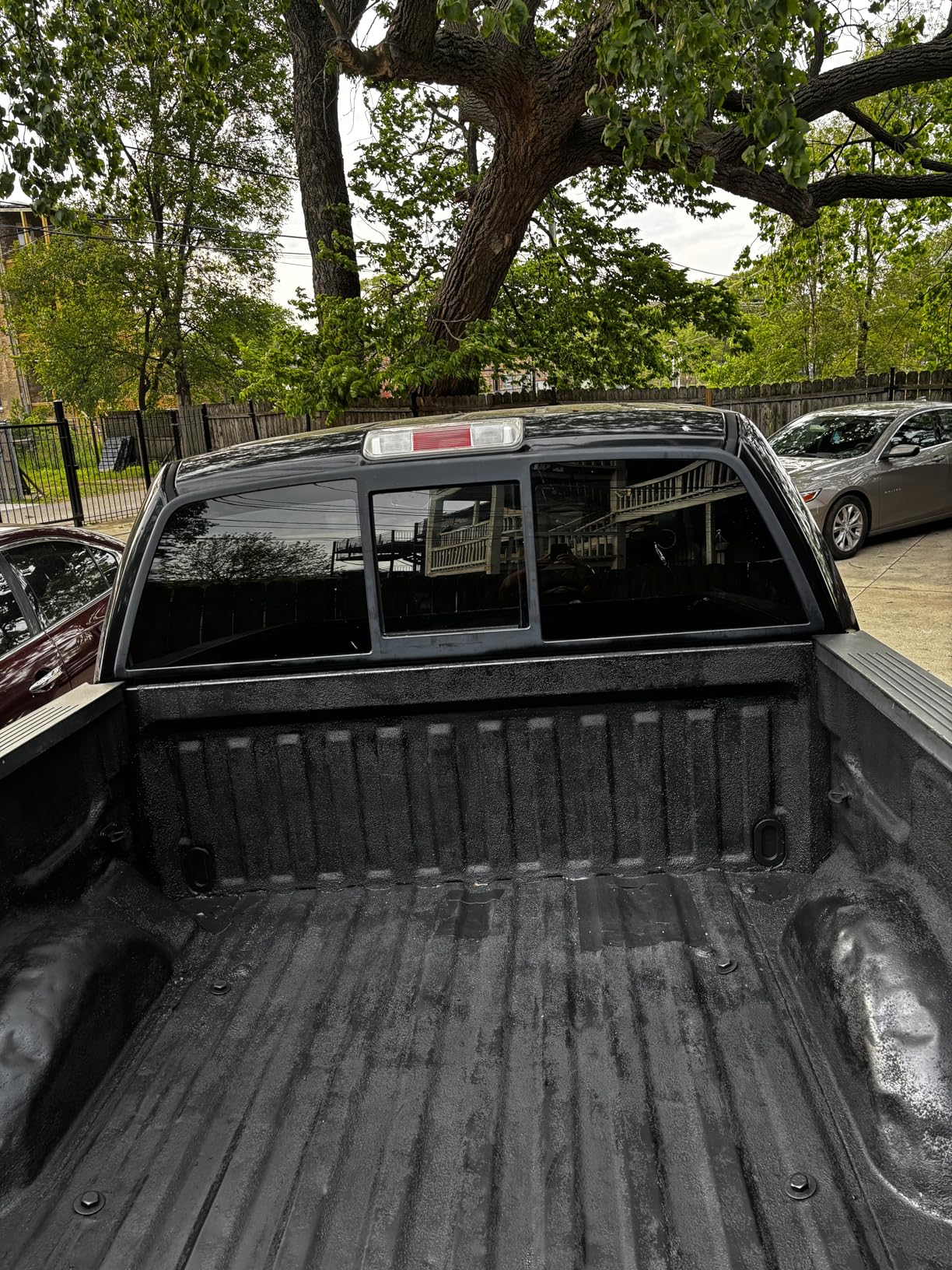 Rust-Oleum Automotive Truck Bed Coating Spray Paint, Black | Rugged Non-Slip Coating | Rust and Weather Protection | Abrasion Resistant | Impact & Chip Resistant | Textured | 6 Pack customer photo 2