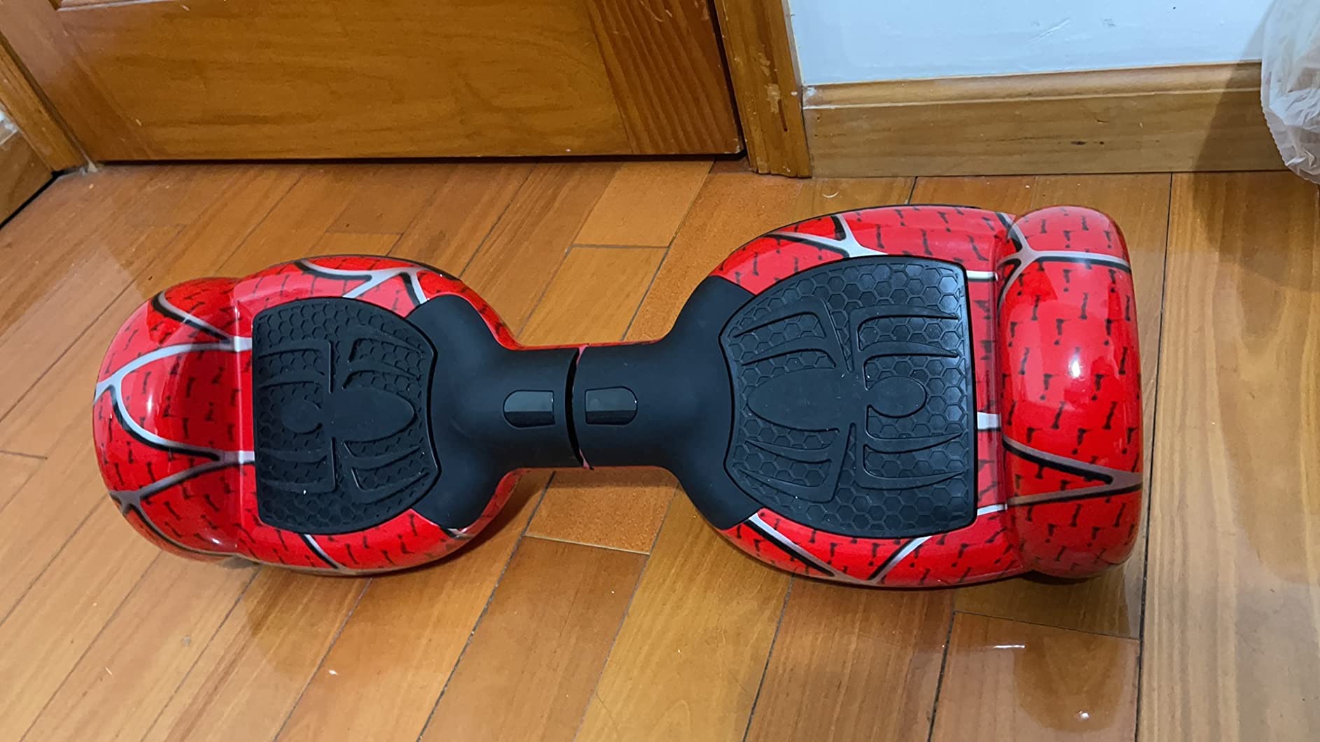 Spider-Pattern Hoverboard for Kids Ages 6-12, with Bluetooth Speaker and LED Lights 6.5