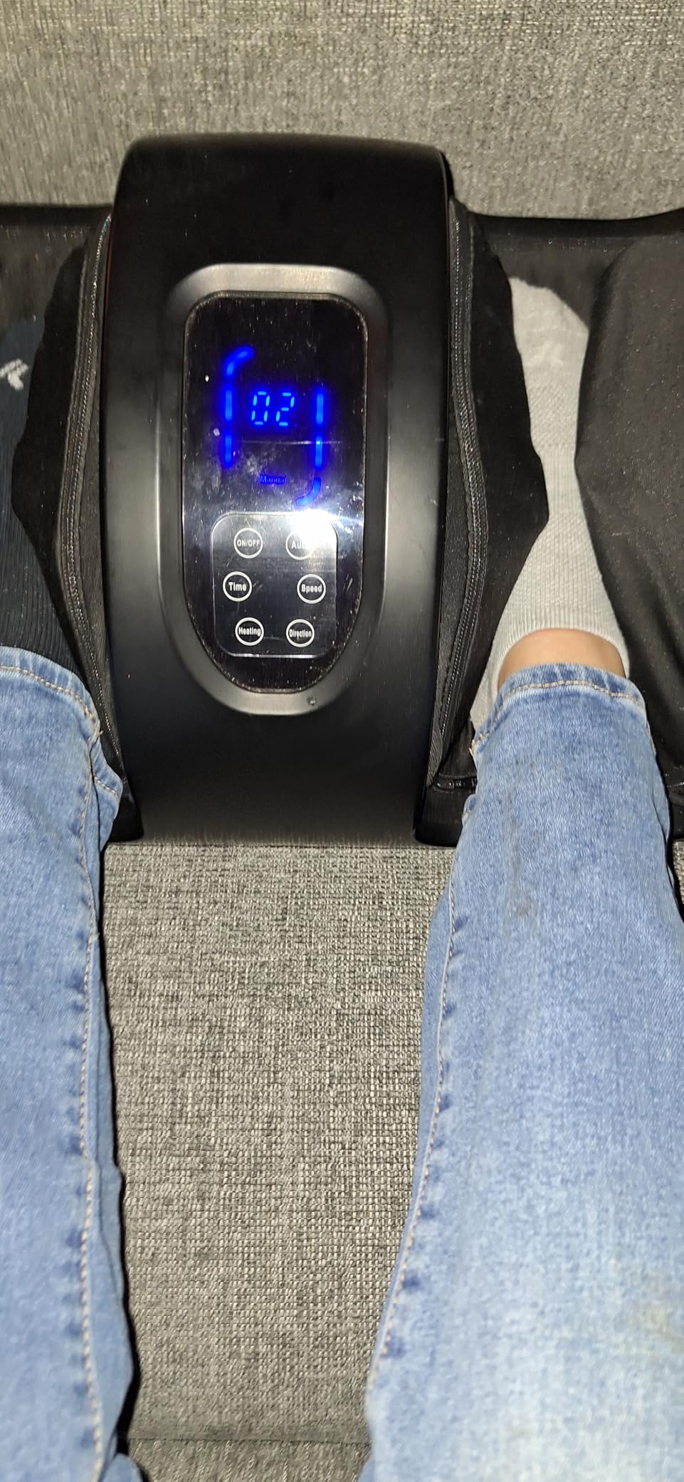 Best Choice Products Shiatsu Foot Massager with Heat for Plantar Fasciitis & Neuropathy, Kneading Foot & Calf Massager with Remote, 360 Adjustable Handle, Rolling & Compression Massage - Black customer photo 1