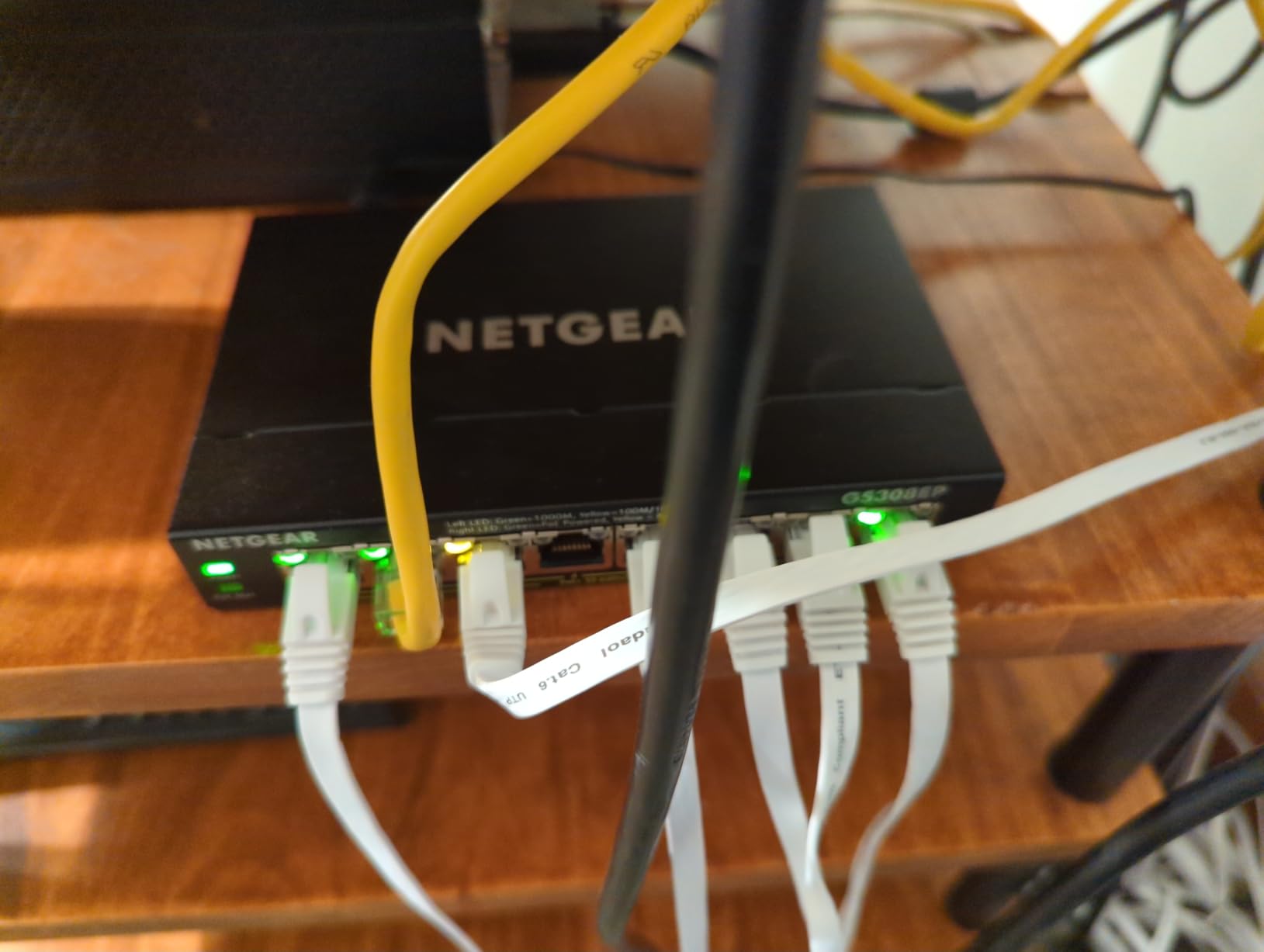NETGEAR 8-Port PoE Gigabit Ethernet Easy Smart Managed Switch (GS308EP) with 8 PoE+ Ports at 62W customer photo 1