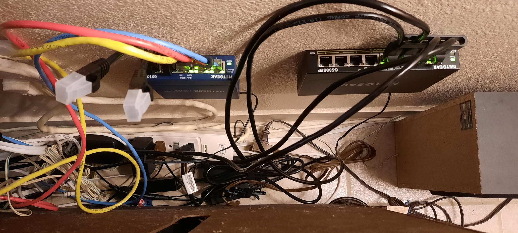 NETGEAR 8-Port PoE Gigabit Ethernet Easy Smart Managed Switch (GS308EP) with 8 PoE+ Ports at 62W customer photo 2
