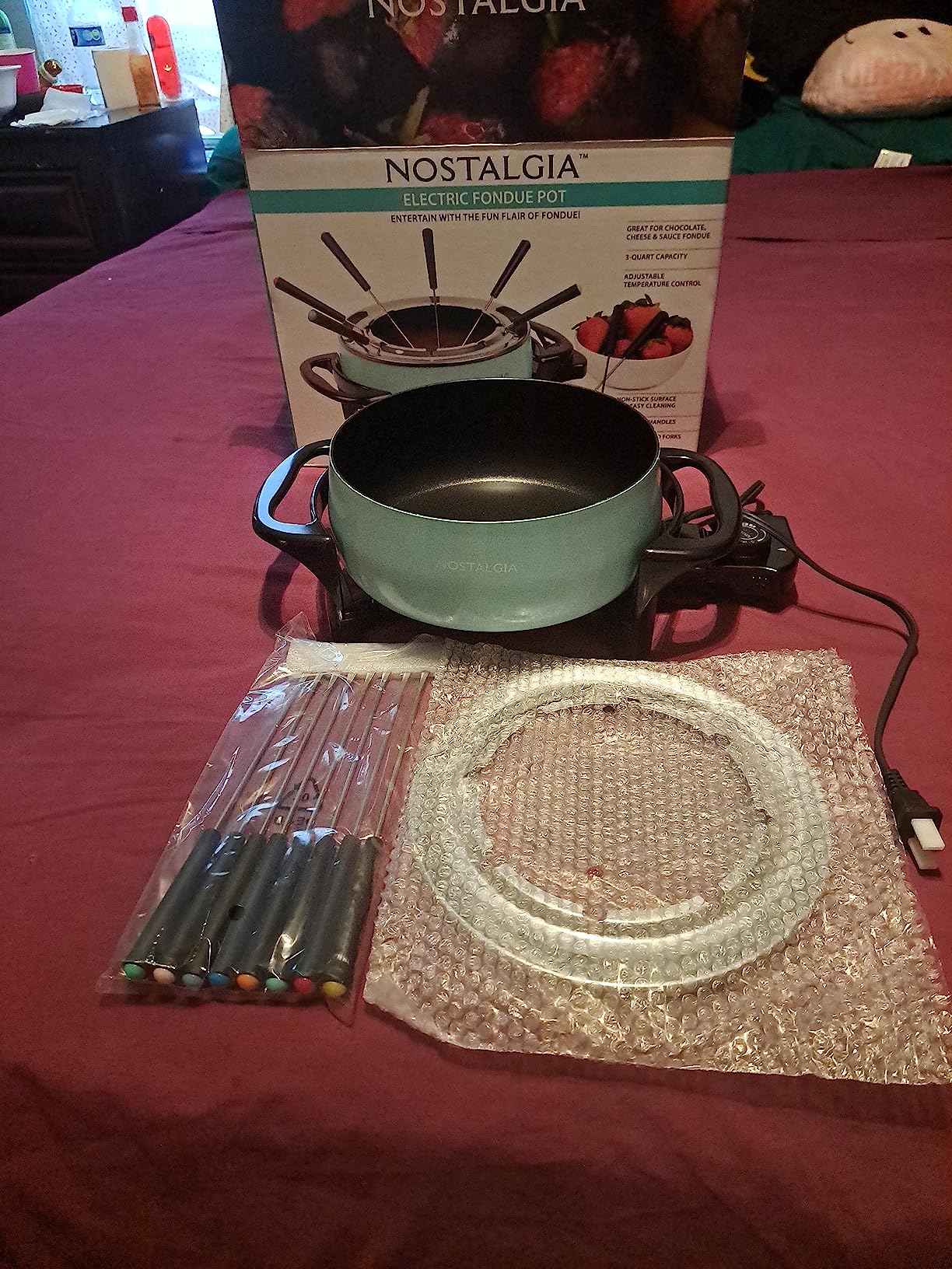 Nostalgia 12-Cup Electric Fondue Pot Set for Cheese & Chocolate - 8 Color-Coded Forks, Temperature Control - Aqua customer photo 1
