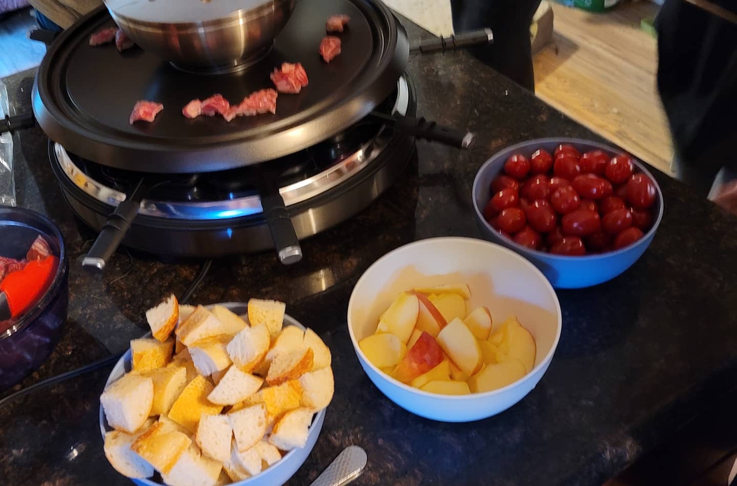 GIVENEU 2-in-1 Fondue Pot & Raclette Grill Set, 8 Person, 1500W, 600ml | Dual Thermostats, Dishwasher Safe, Non-Stick Grill Plate; Cheese & Chocolate Fondue; Christmas, Thanksgiving, Kitchen Gift customer photo 1
