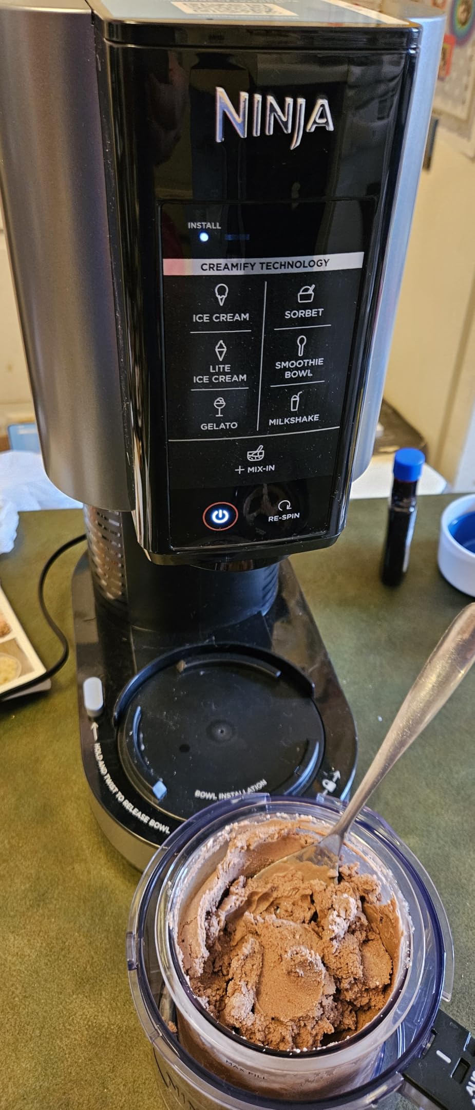 Ninja CREAMi 7-in-1 Ice Cream Maker, Ice Cream, Gelato and more, NC301 customer photo 1