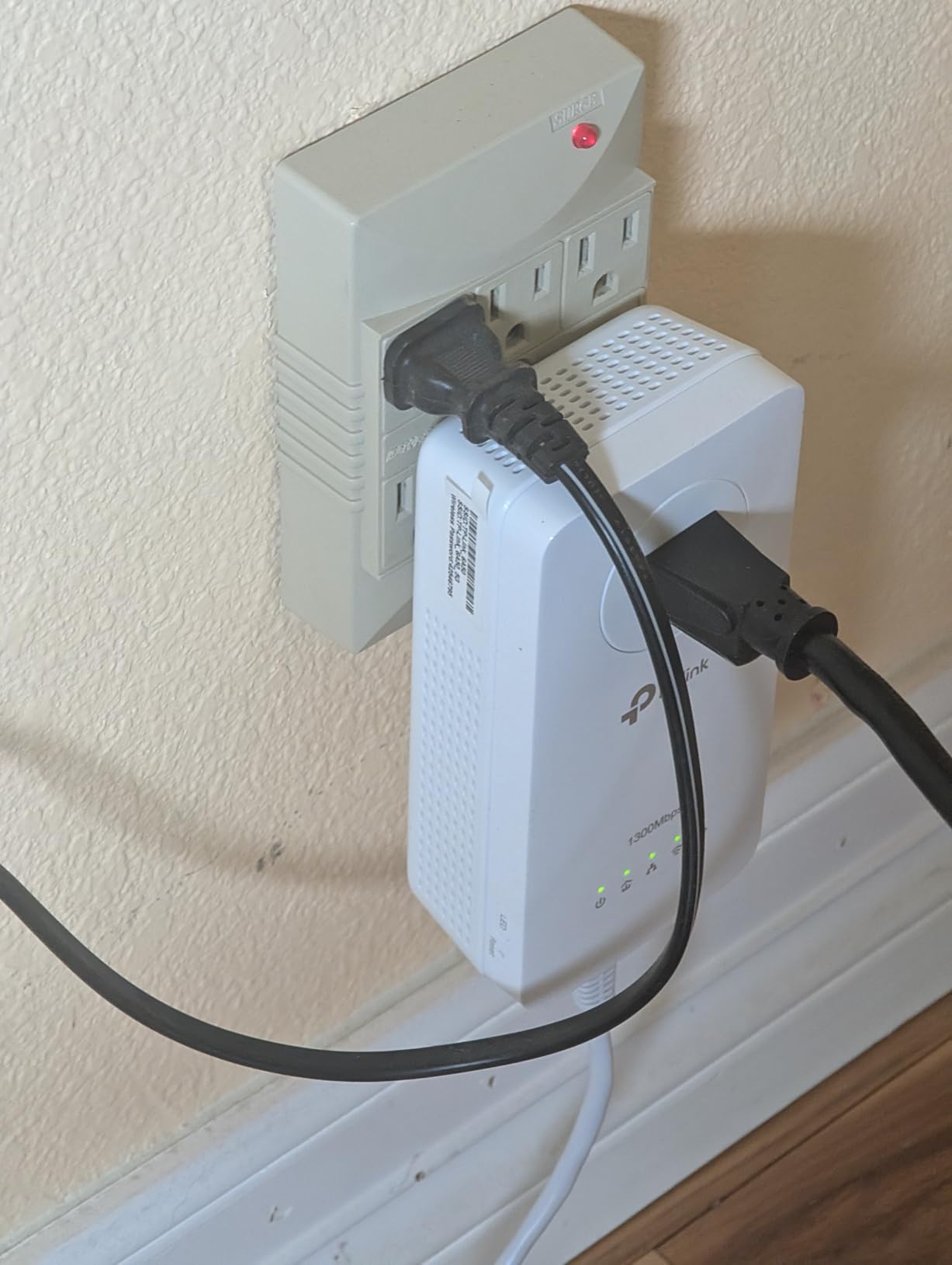 TP-Link AV1300 Powerline Ethernet Adapter WiFi Extender KIT - Passthrough | AV1300 Powerline Adapter and AC1200 Dual Band Extender, 2x2 MIMO, 3 Gigabit Ports, Plug & Play (TL-WPA8631P KIT) customer photo 1