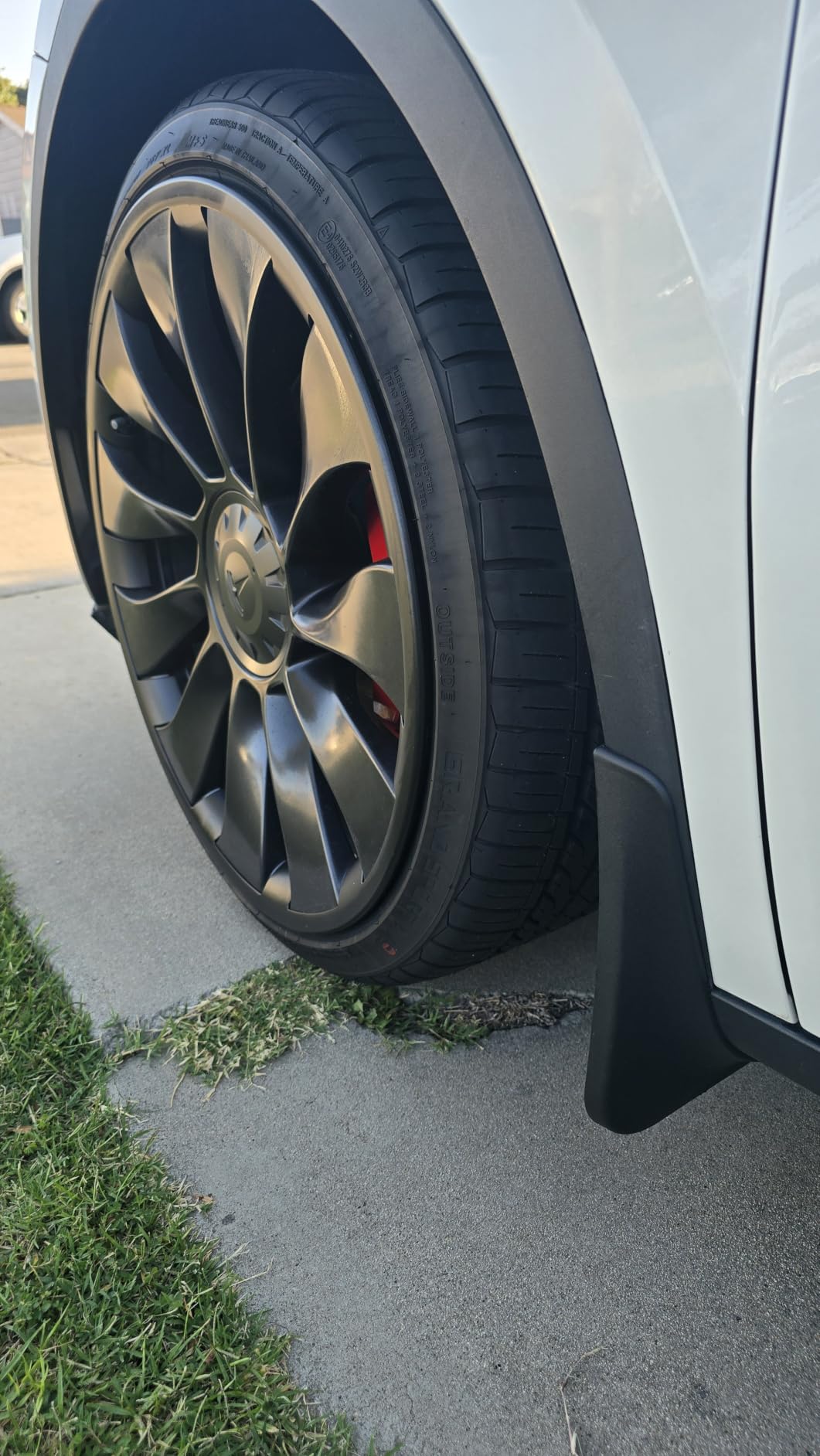 BASENOR Mud Flaps for 2024-2020 Tesla Model Y Splash Guards No Drilling | No Tape Mudflaps Tire Protector Mudflaps All Weather Tesla Exterior Accessories (Set of 4) customer photo 1