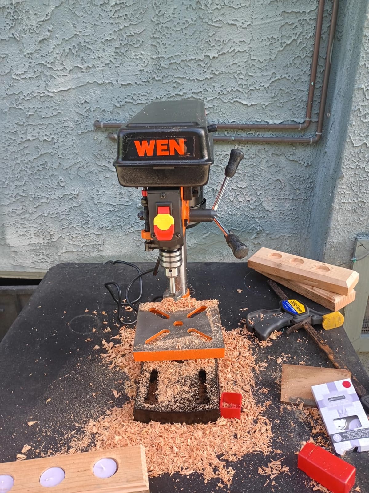 WEN 2.3-Amp 8-Inch 5-Speed Cast Iron Benchtop Drill Press (4206T) customer photo 1