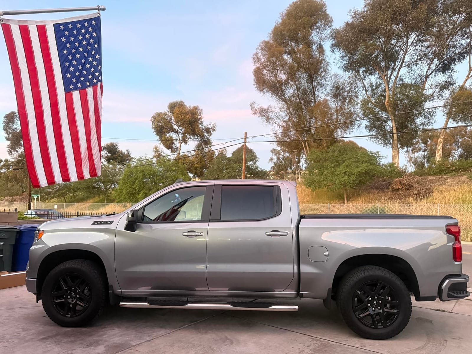Rough Country Stainless Steel Oval Nerf Steps for Chevy Silverado & GMC Sierra 1500/2500HD/3500HD (2019-2026) Crew Cab - OEM Style Rails with Built-in Side Steps customer photo 1