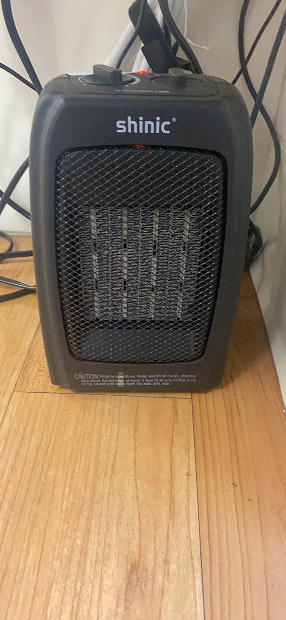 shinic Space Heater for Indoor Use, 1500W/900W Ceramic Space Heater, 1s Fast Heat, Overheat and Tipover Protection, Portable Electric Heater, Quiet Office Small Room Desk Heater, Black customer photo 1