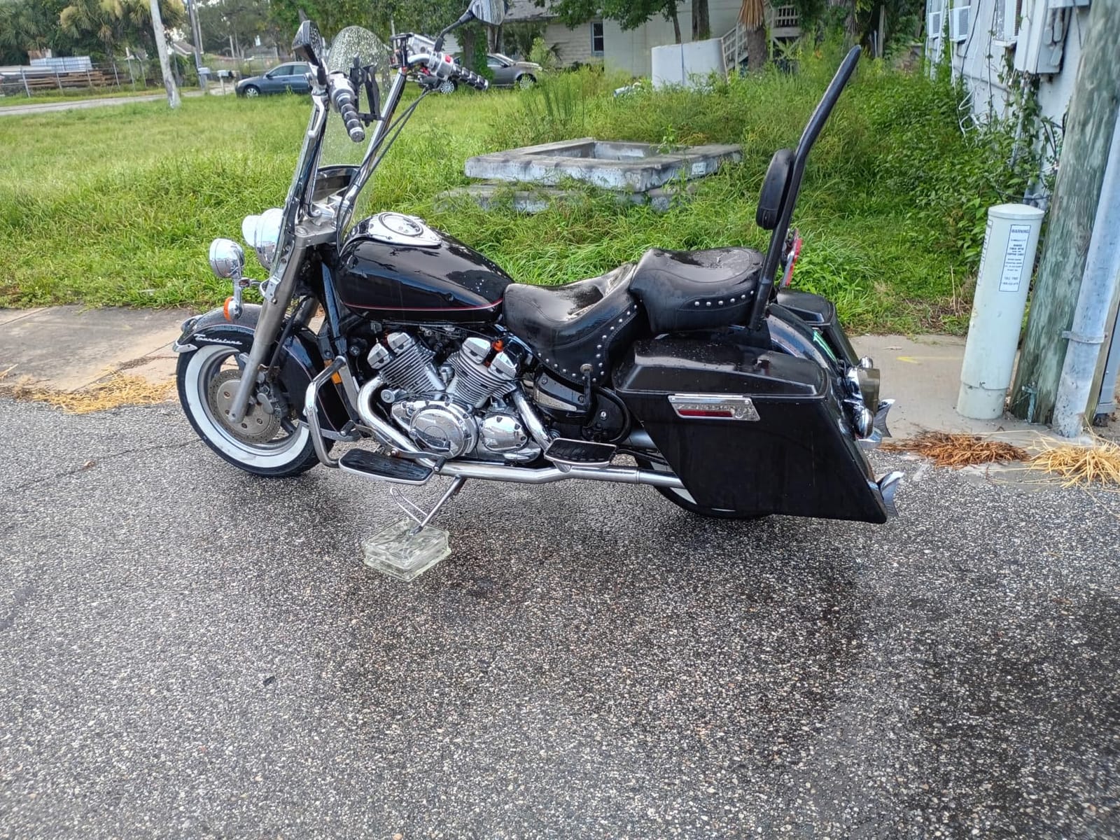 XFMT Motorcycle Saddle bags Hard Saddlebags For Harley Touring 1993-2013 | Side Bags Fit For Street Glide Road Glide Electra Glide Road King, ABS Plastic, Vivid Black W/ Black Latches customer photo 1