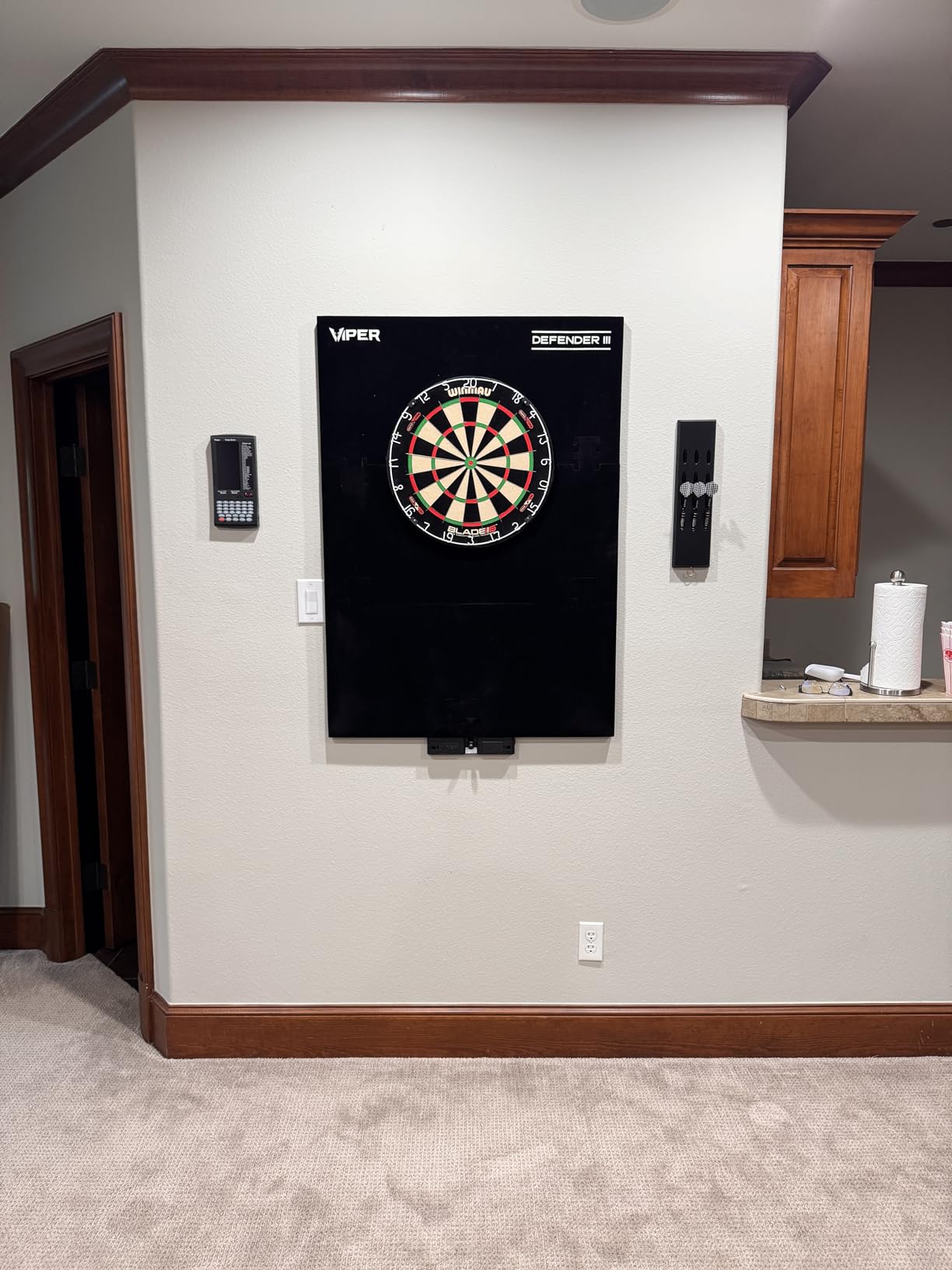 WINMAU Blade 6 Professional Bristle Dartboard - PDC Tournament Board with Official Tournament Specifications customer photo 1