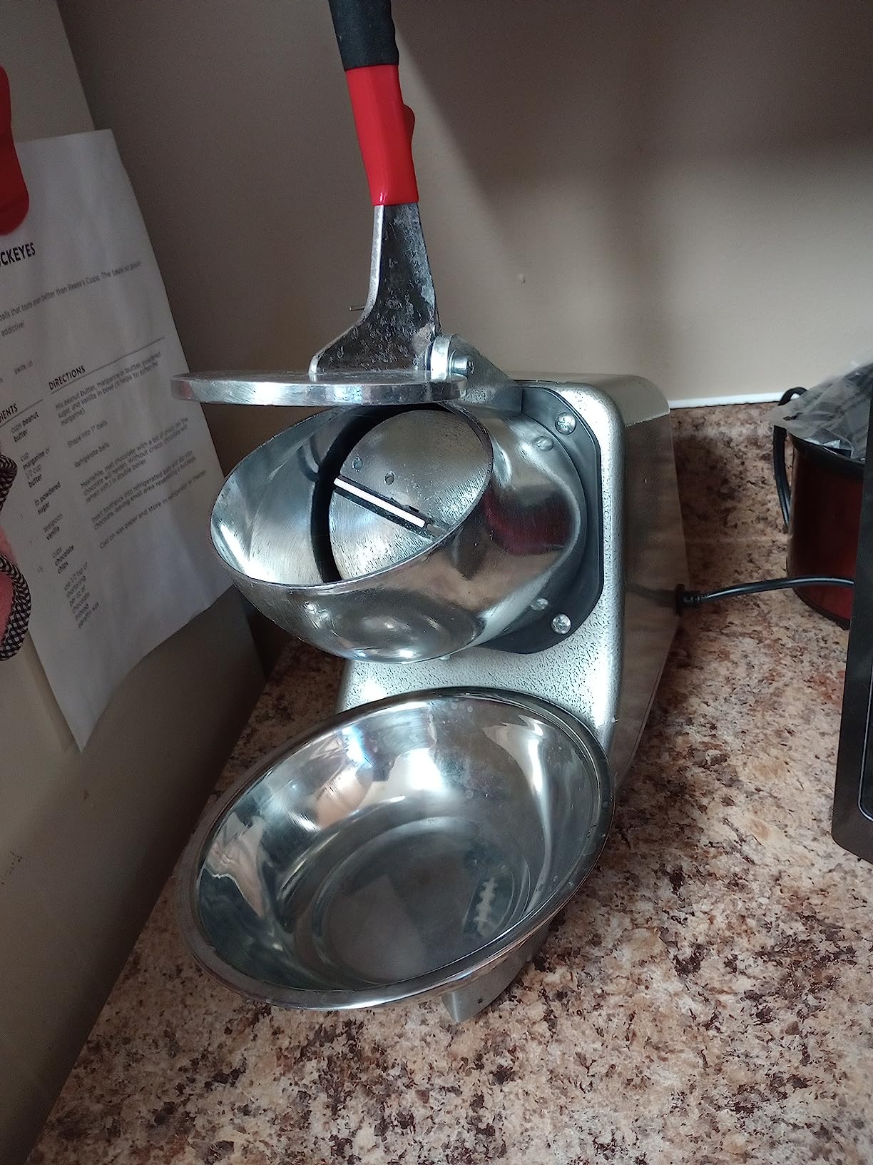 Reespring Snow Cone Machine Shaved Ice Machine Ice Crusher with Stainless Steel Blade Kitchen Electric for Shaved Ice and Snow Cone (300W 2000r/min) Also Comes with a Free Ice Pick and Ice Cube Tray customer photo 1