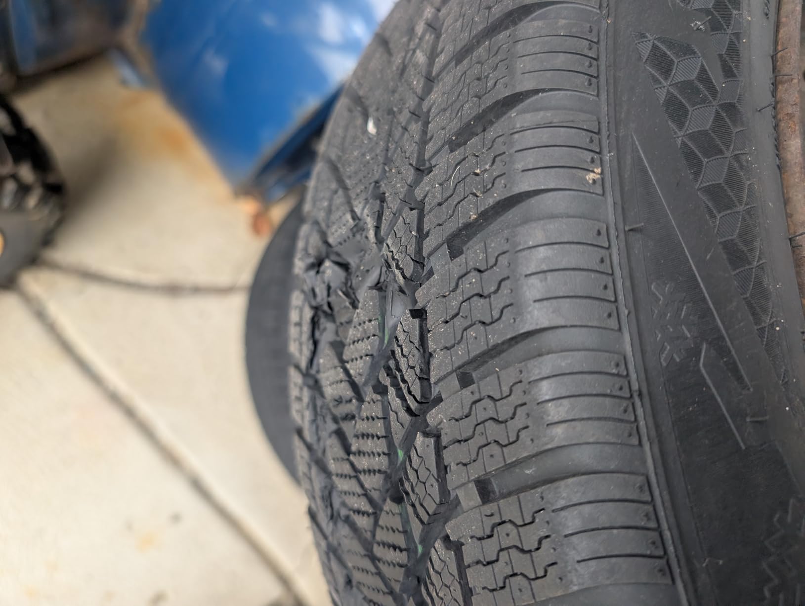 Armstrong Ski-Trac PC 185/65R15 88T SL Winter (Studless) Tire | Passenger Touring Studless Winter Traction 88T Rated Standard Load Radial Construction Black Sidewall Tire customer photo 2