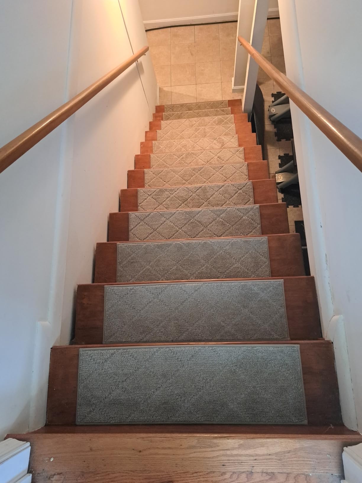 COSY HOMEER Edging Stair Treads Non-Slip Carpet Mat 28inX9in, 15pc, Black customer photo 2