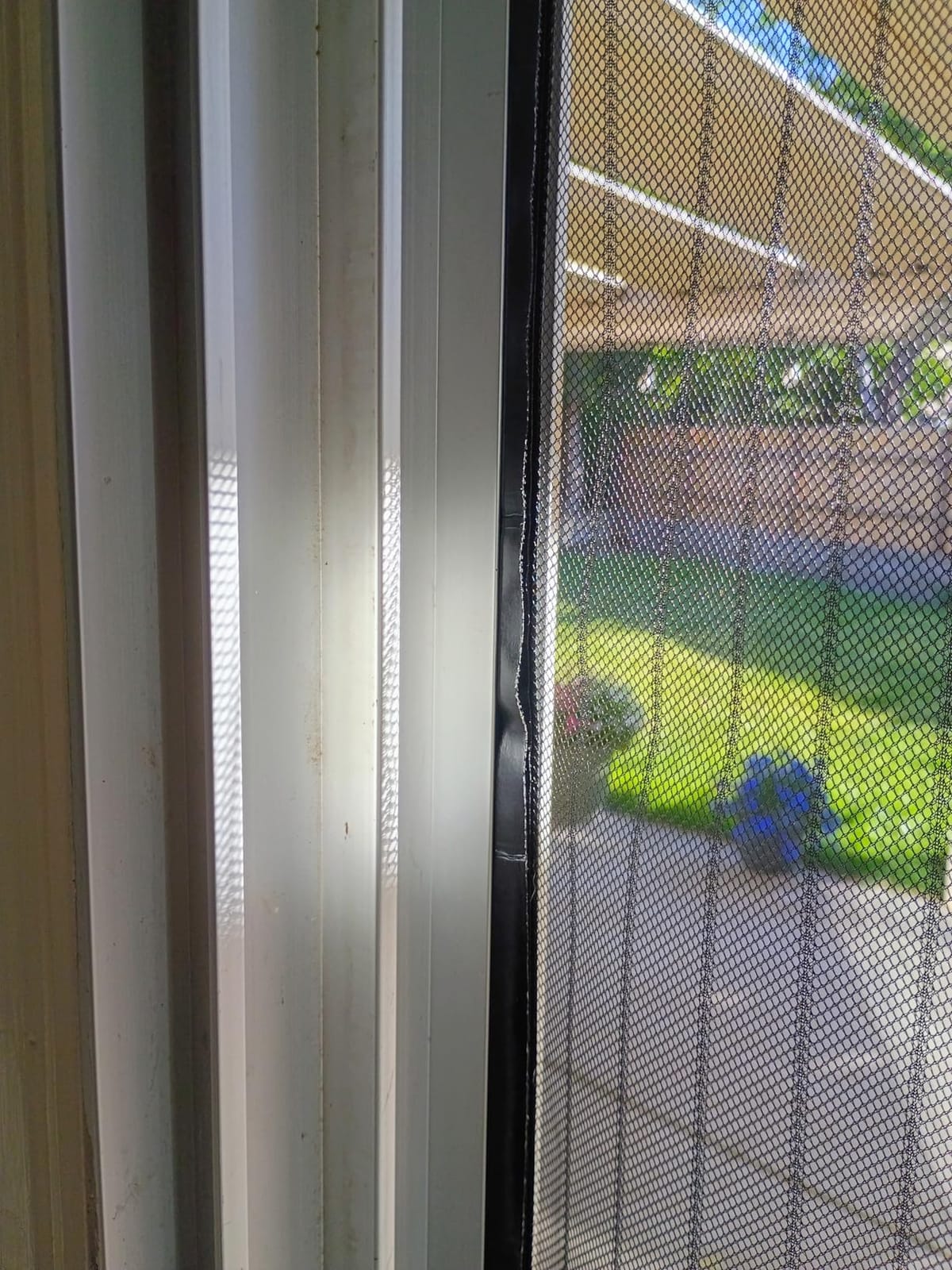 Iduontis Magnetic Screen Door - Fits Door Opening 36 x 82 in, Actual Screen Size 38